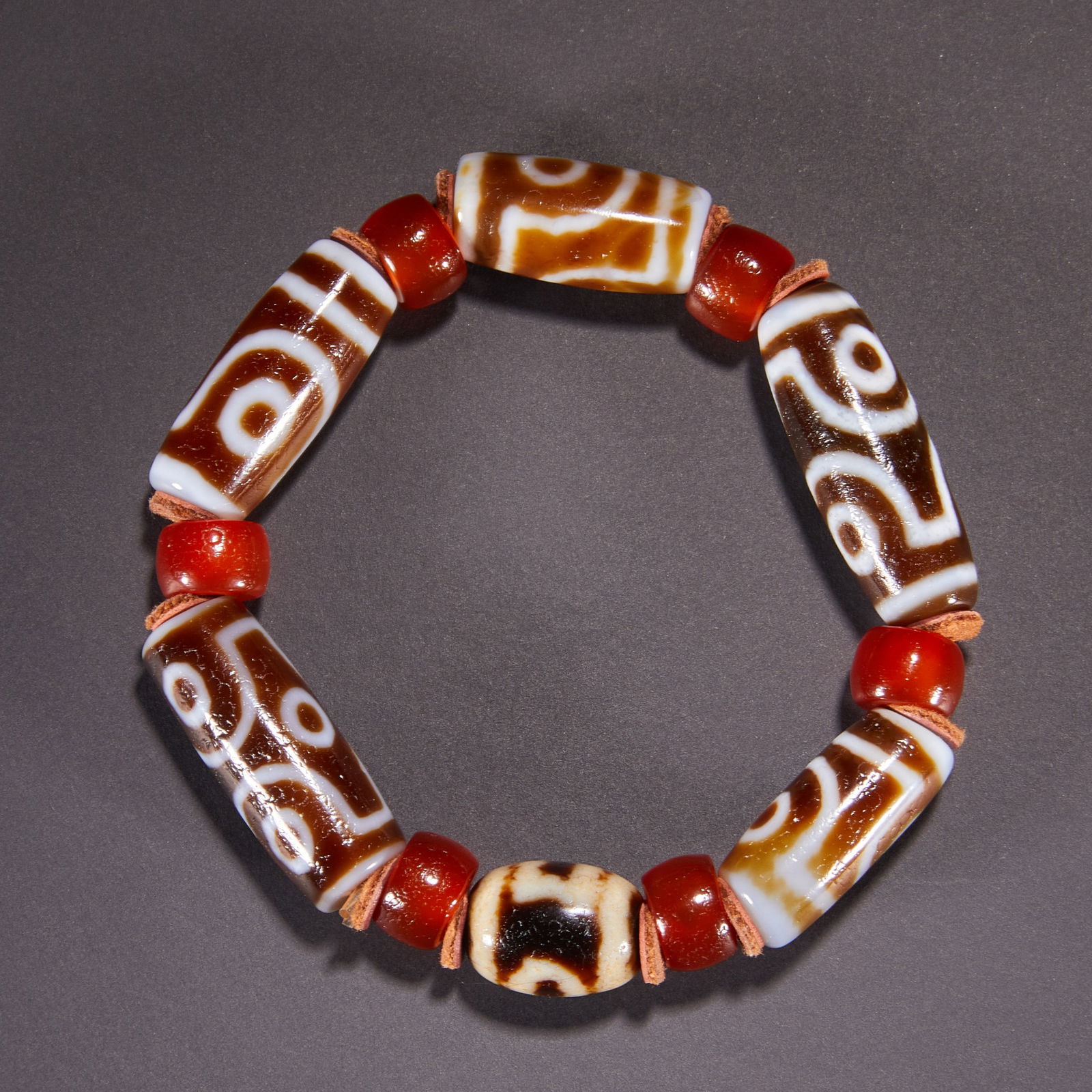 Dzi bead bracelets from before the Ming Dynasty (1 of 6)