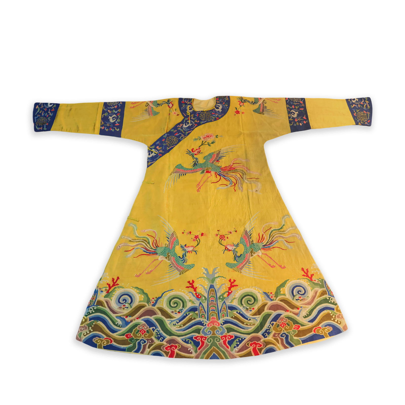 Qing Dynasty kesi yellow robe with phoenix pattern: 471Qing Dynasty kesi yellow robe with phoenix pattern