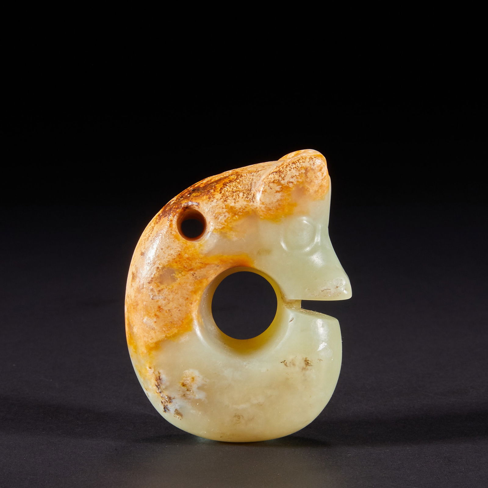 Jade Pig Dragon of Hongshan Culture before the Ming Dynasty (1 of 8)