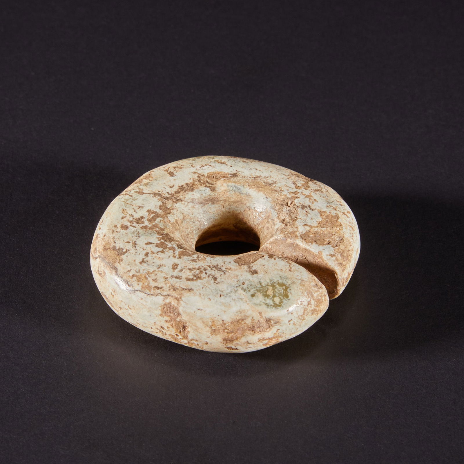 Jade Palace of Hongshan Culture before the Ming Dynasty (1 of 5)