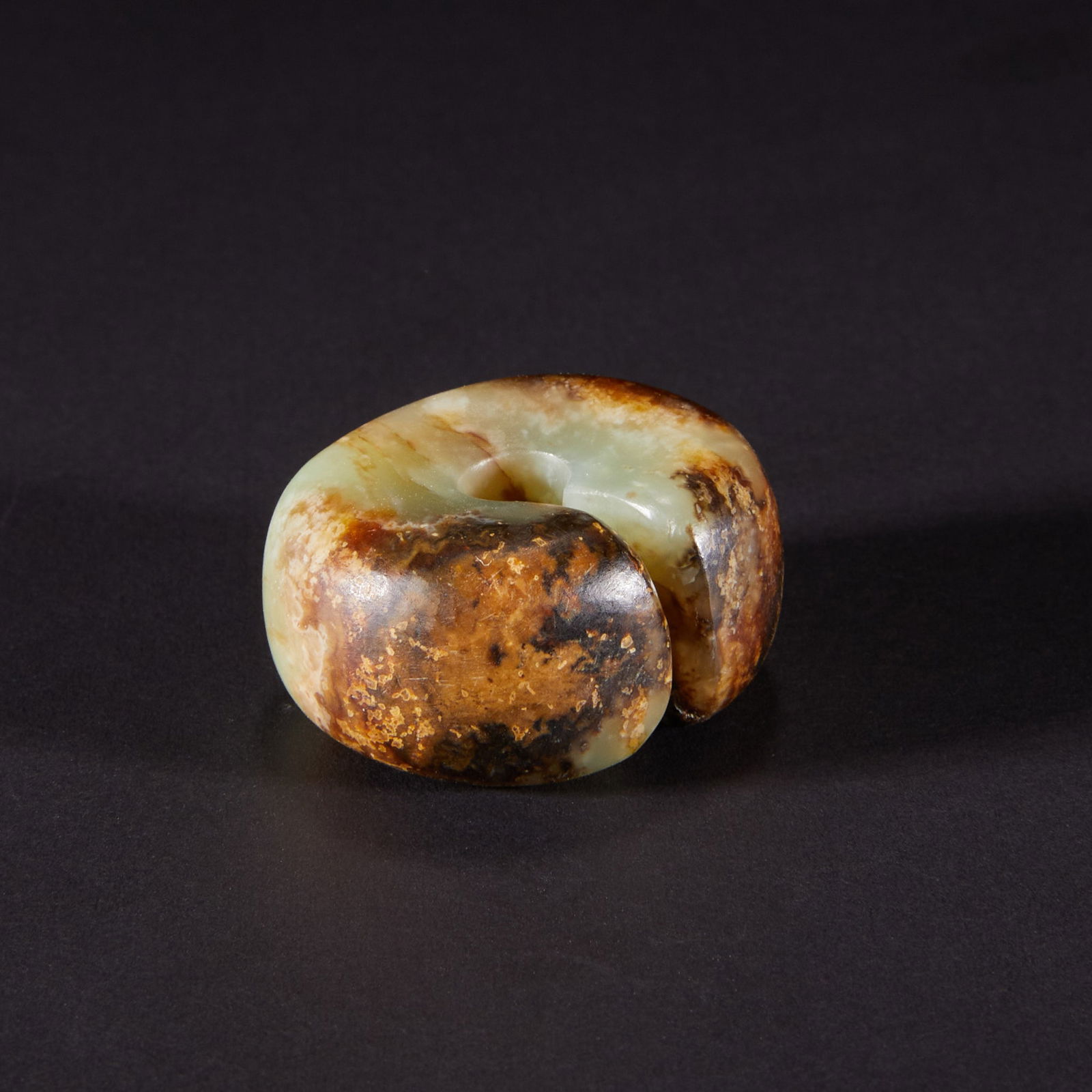 Jade Palace of Hongshan Culture before the Ming Dynasty (1 of 6)