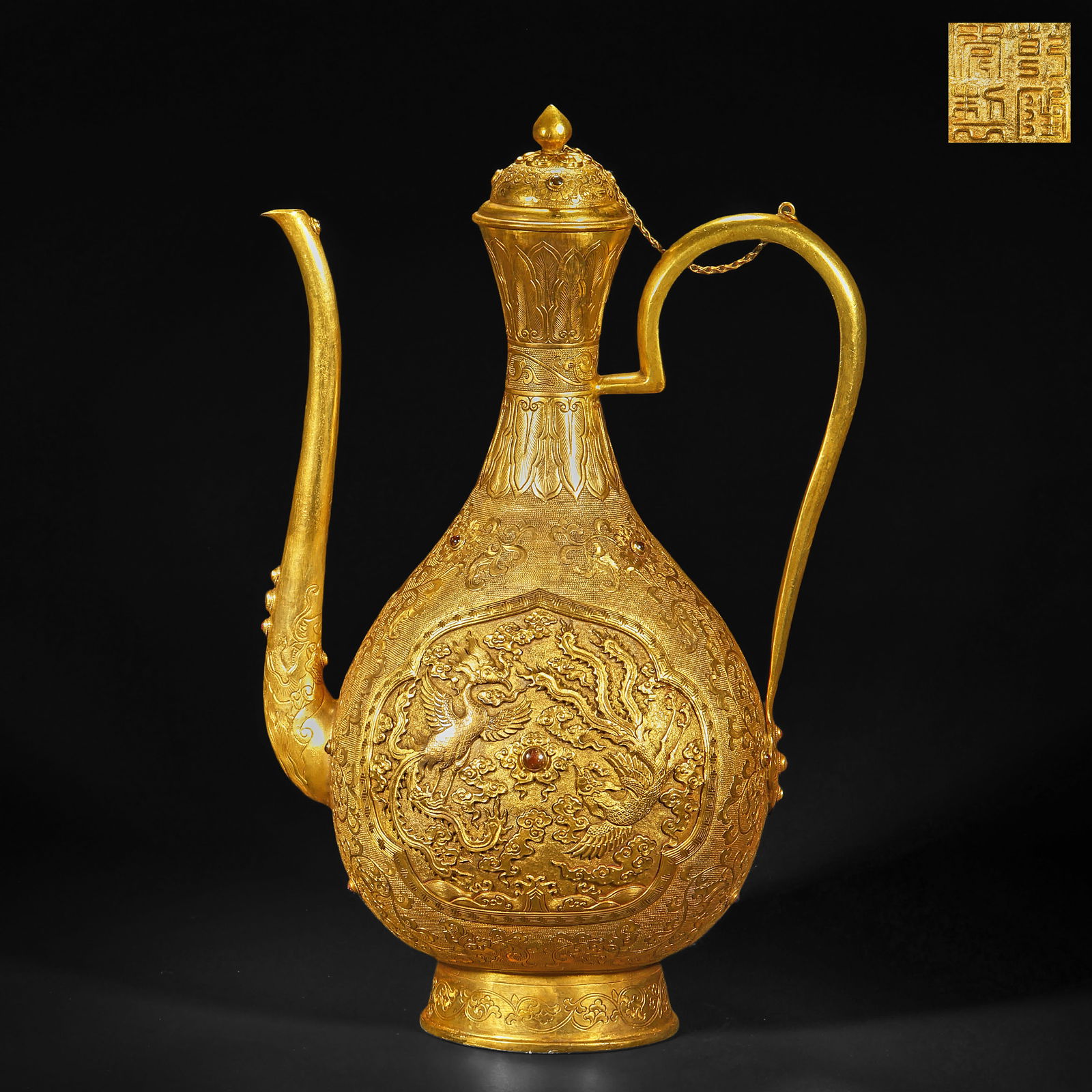 Gold ewer with phoenix design inlaid with gemstones before the Ming Dynasty: 529Gold ewer with phoenix design inlaid with gemstones before the Ming Dynasty
