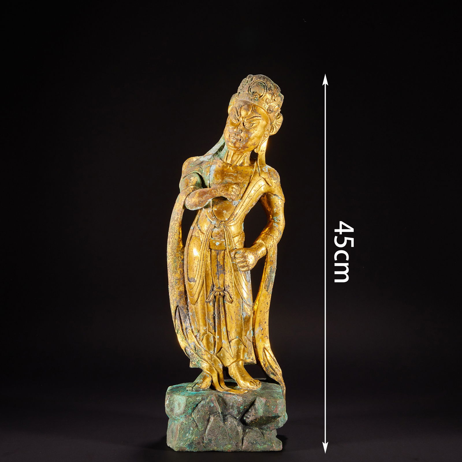 Standing bronze Buddha statues before the Ming Dynasty (1 of 13)