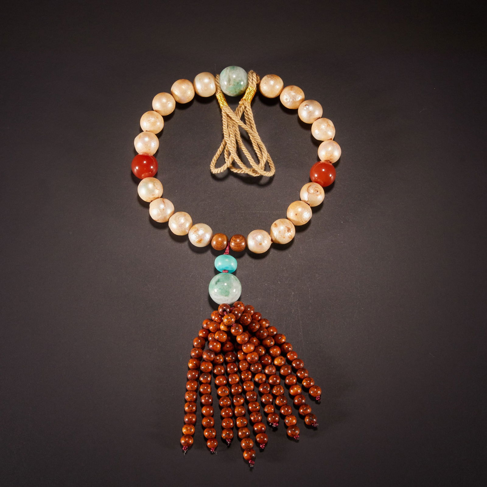 Eighteen pearl hand-held (1 of 10)