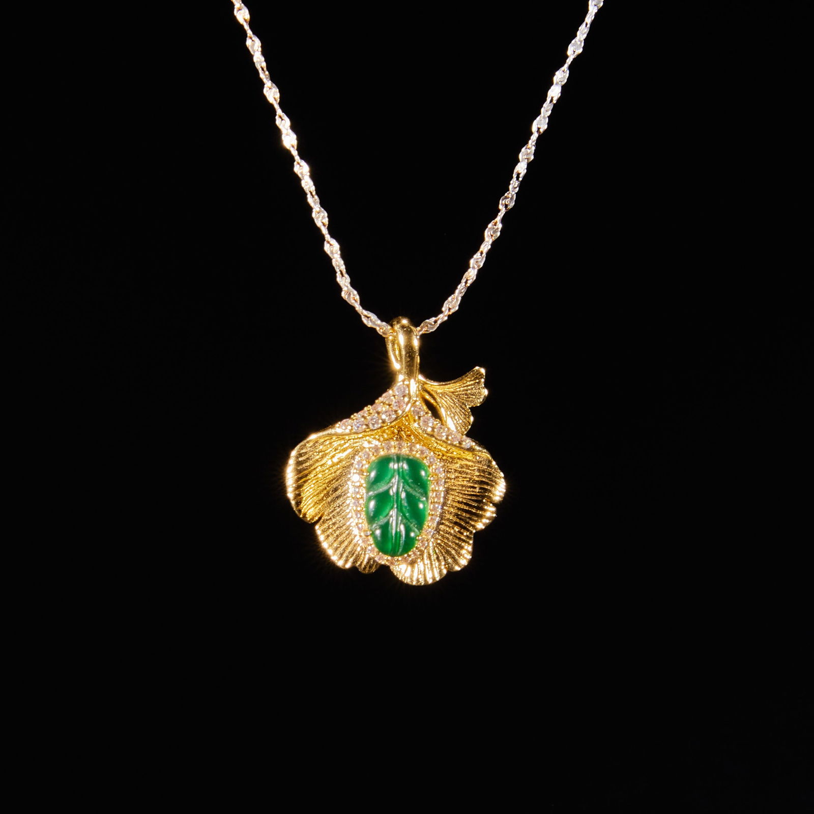 Qing Dynasty Jadeite Necklace (1 of 5)