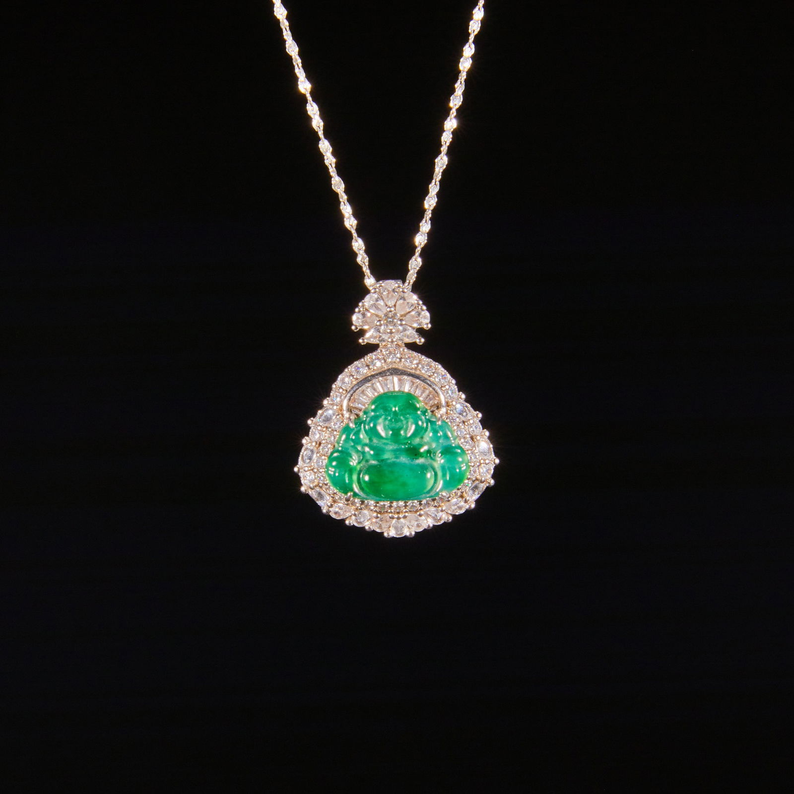 Qing Dynasty Jadeite Necklace (1 of 5)