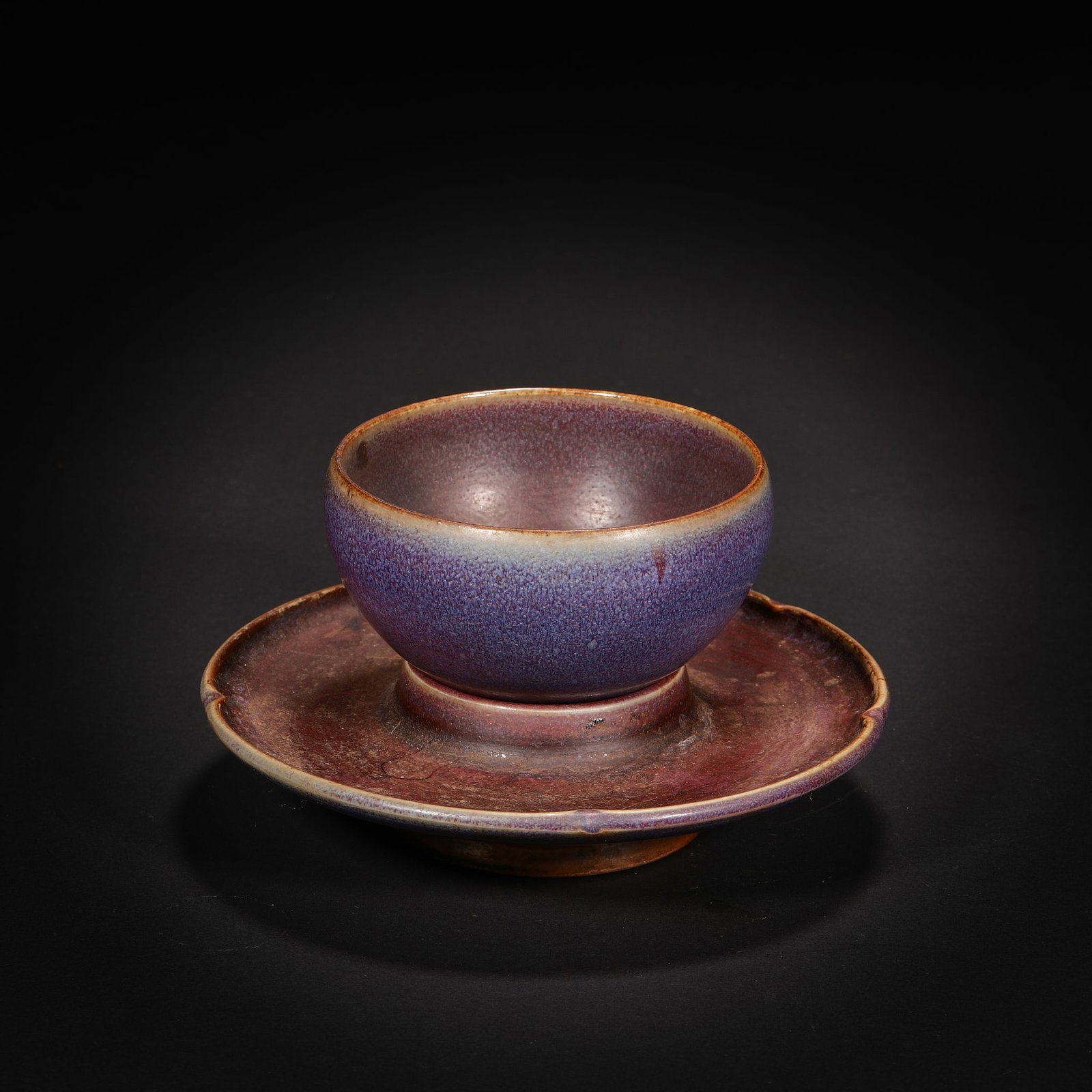 Tea bowls with kiln-transformed glaze before the Ming Dynasty: 25Tea bowls with kiln-transformed glaze before the Ming Dynasty