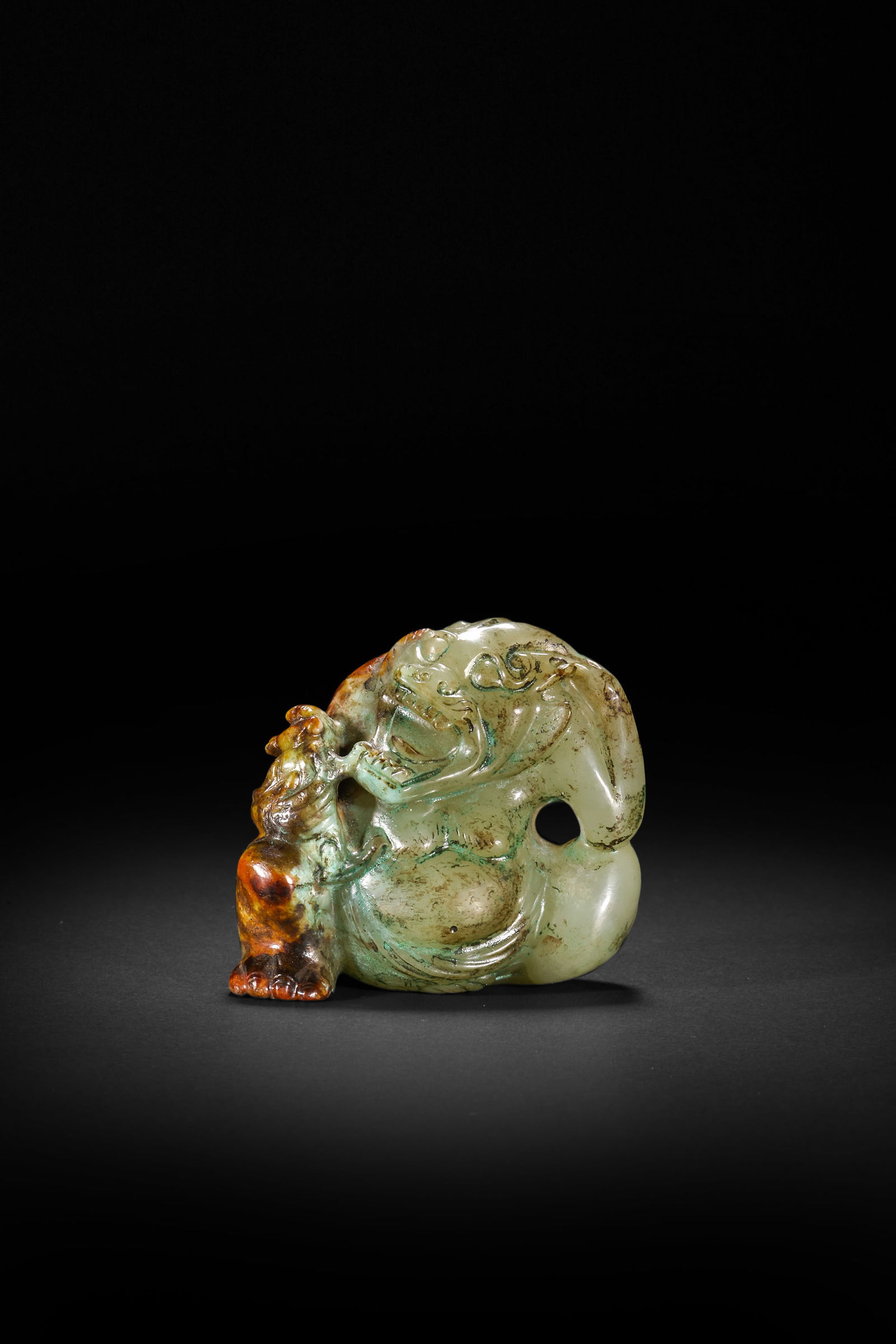 Han Dynasty Hetian Jade Bear (1 of 10)