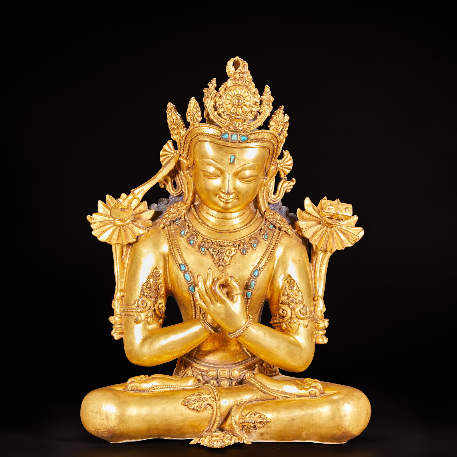 Gilded Buddhist statues from the Ming Dynasty (1 of 17)