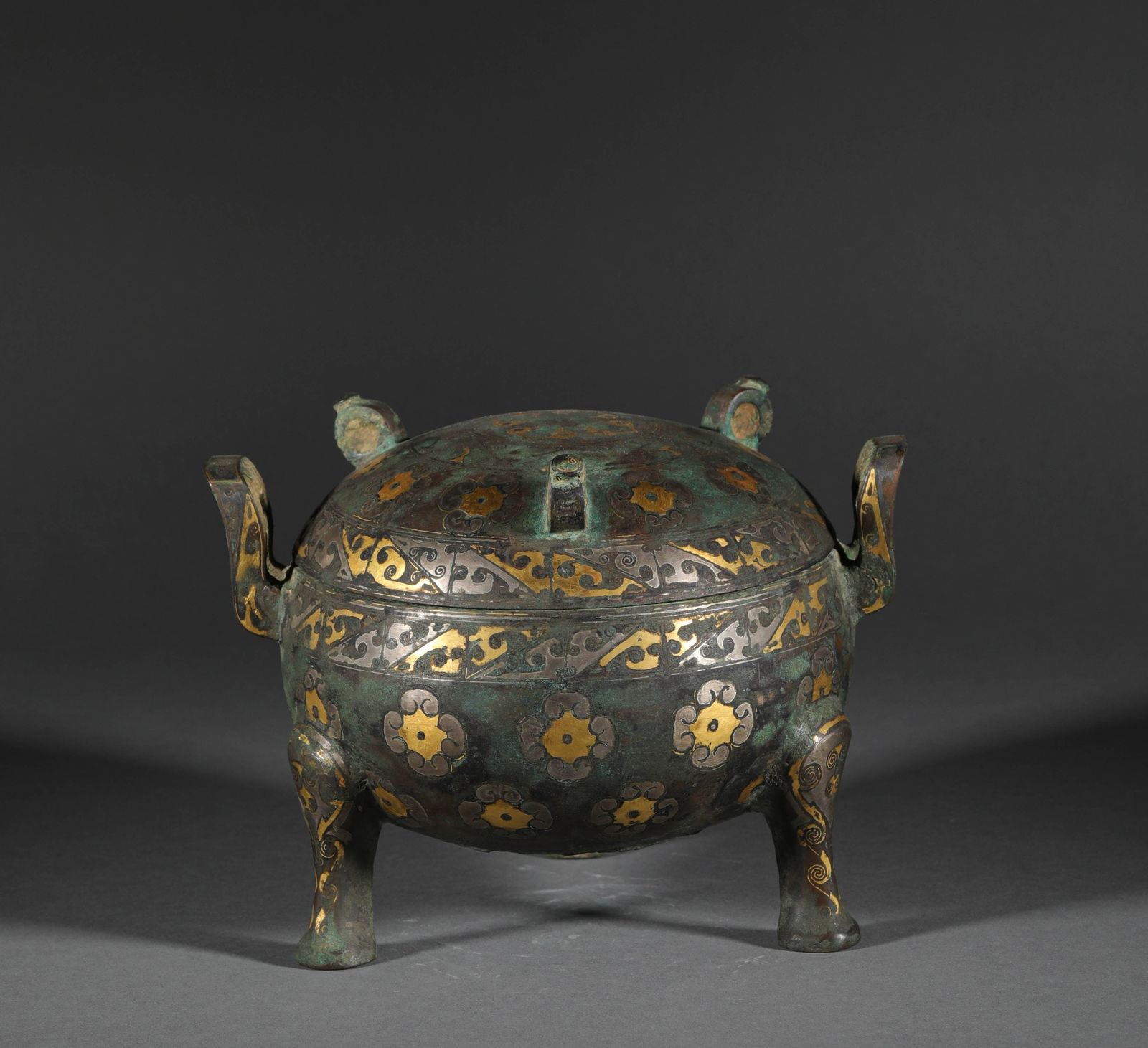 Ming Dynasty Bronze Tripod Inlaid with Gold and Silver: 135Ming Dynasty Bronze Tripod Inlaid with Gold and Silver