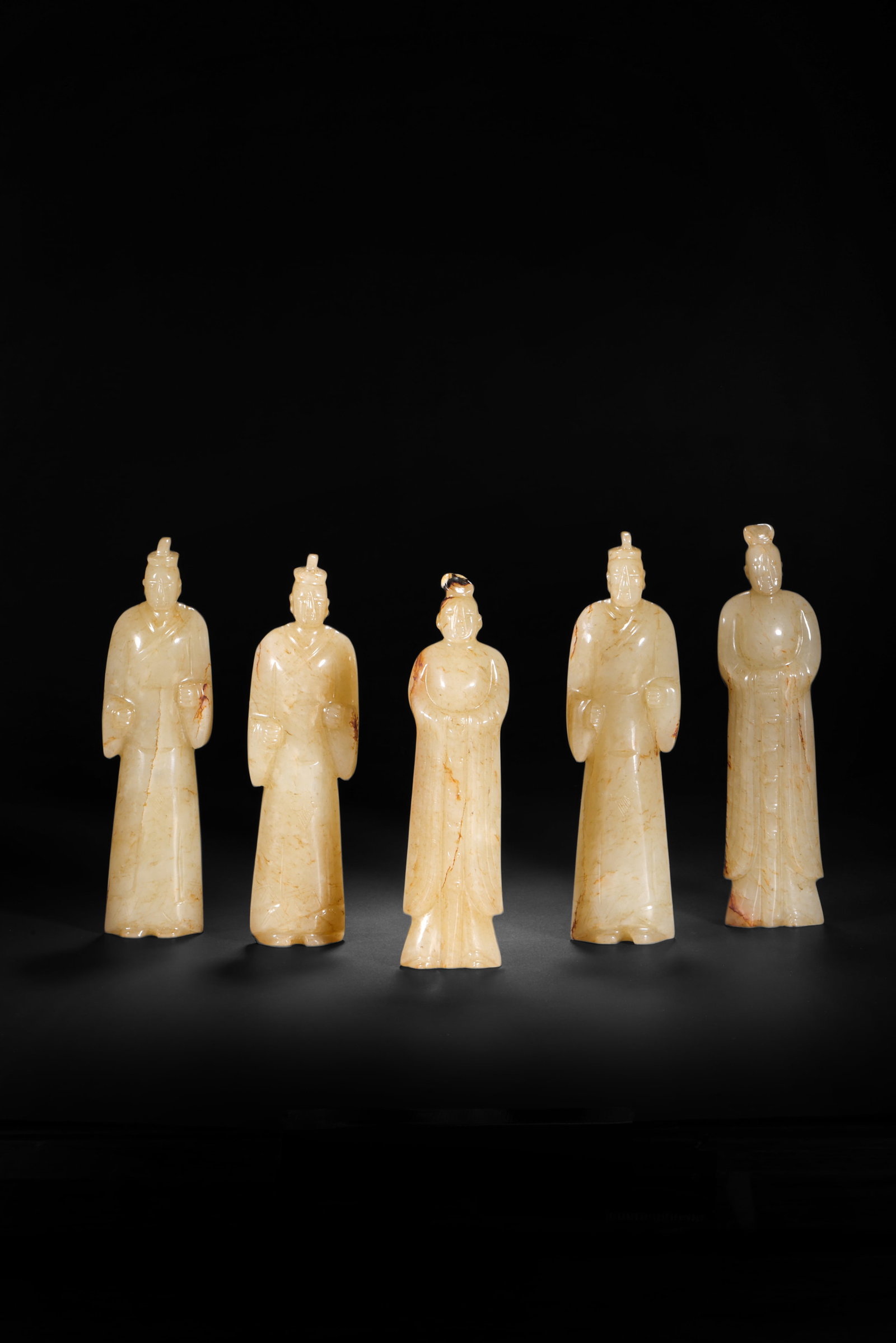 A set of Hetian jade figures from the Tang Dynasty (1 of 20)