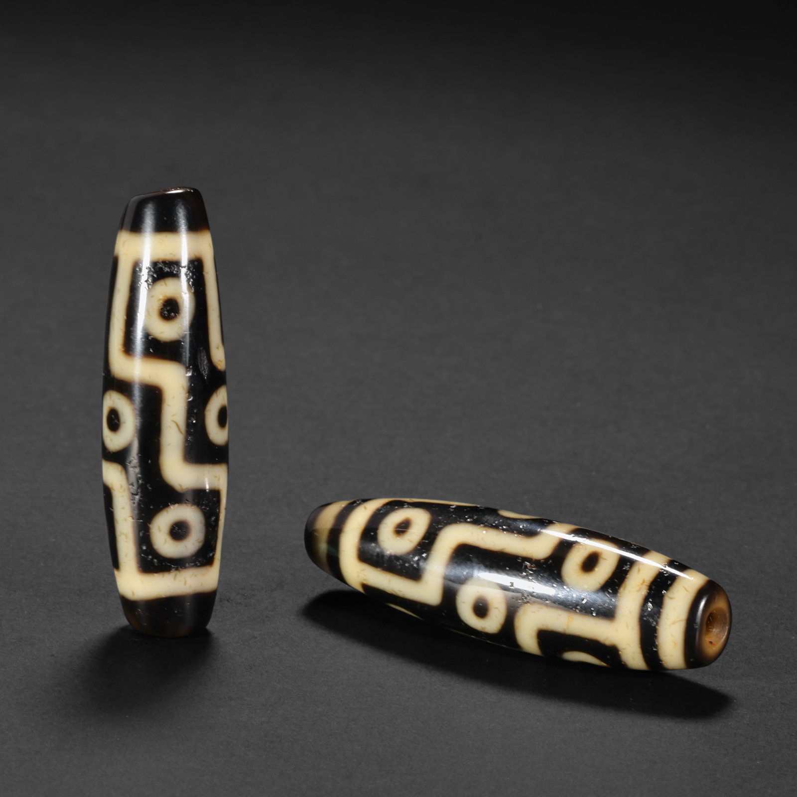 Before the Ming Dynasty, Vajra Tiger Tooth sky beads: Before the Ming Dynasty, Vajra Tiger Tooth sky beadsH2.5cm Weight10g