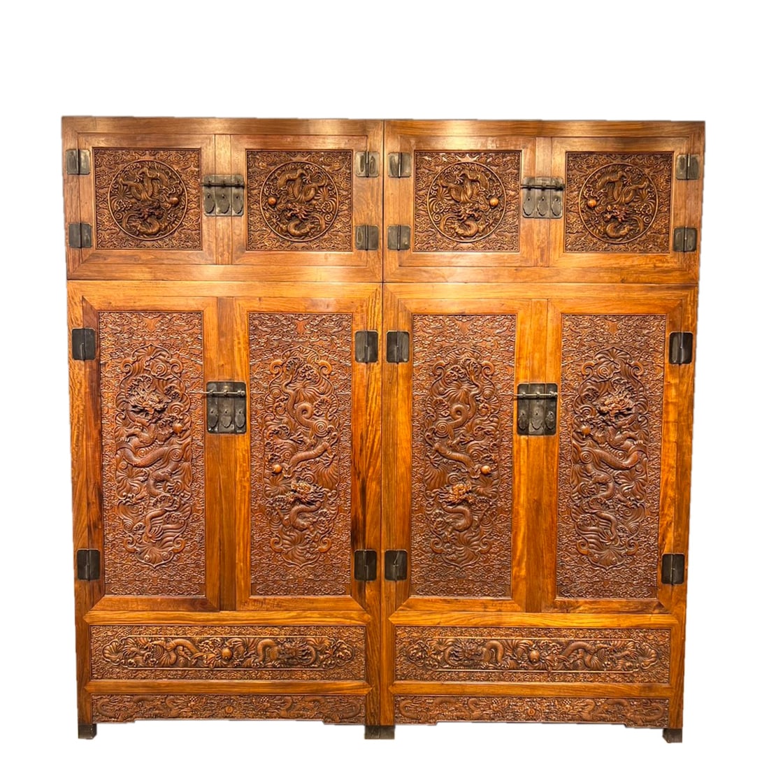 A set of Qing Dynasty Huanghuali dragon-patterned top cabinets (1 of 9)