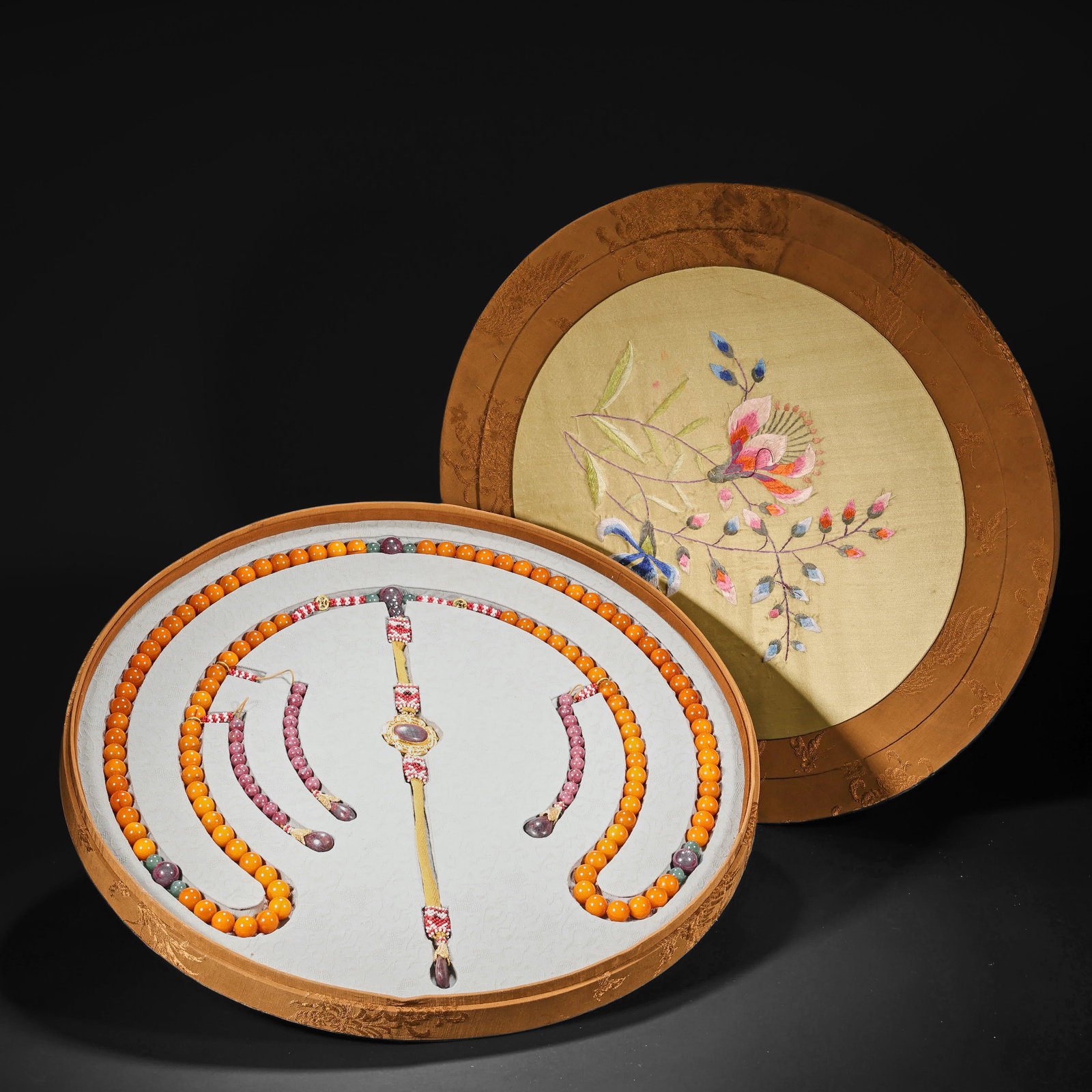 A set of Qing Dynasty beeswax court beads (1 of 7)