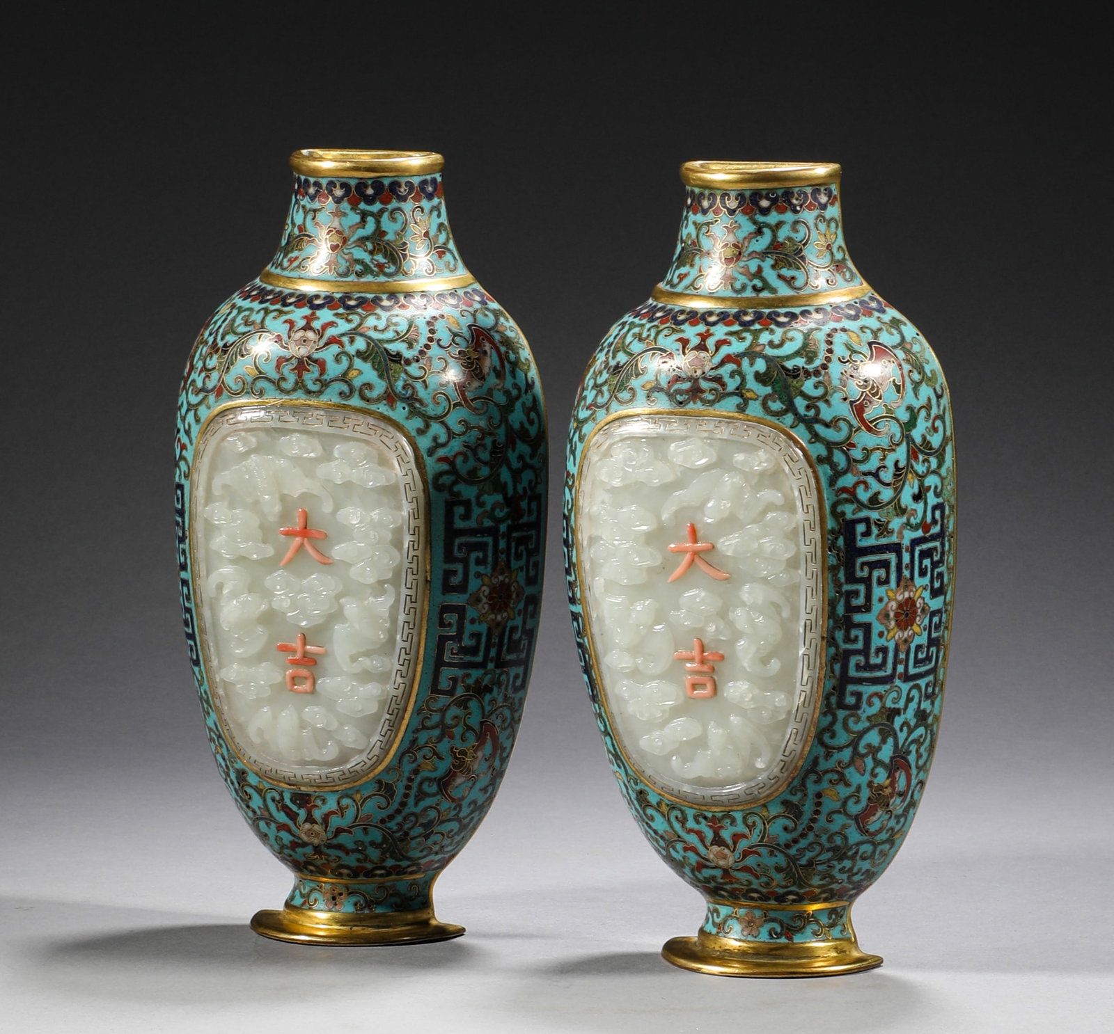 In the Qing Dynasty, copper tire cloisonne inlaid with Hetian jade hanging screen: H:19.5cm,W:9.5cm,Weight:1210g