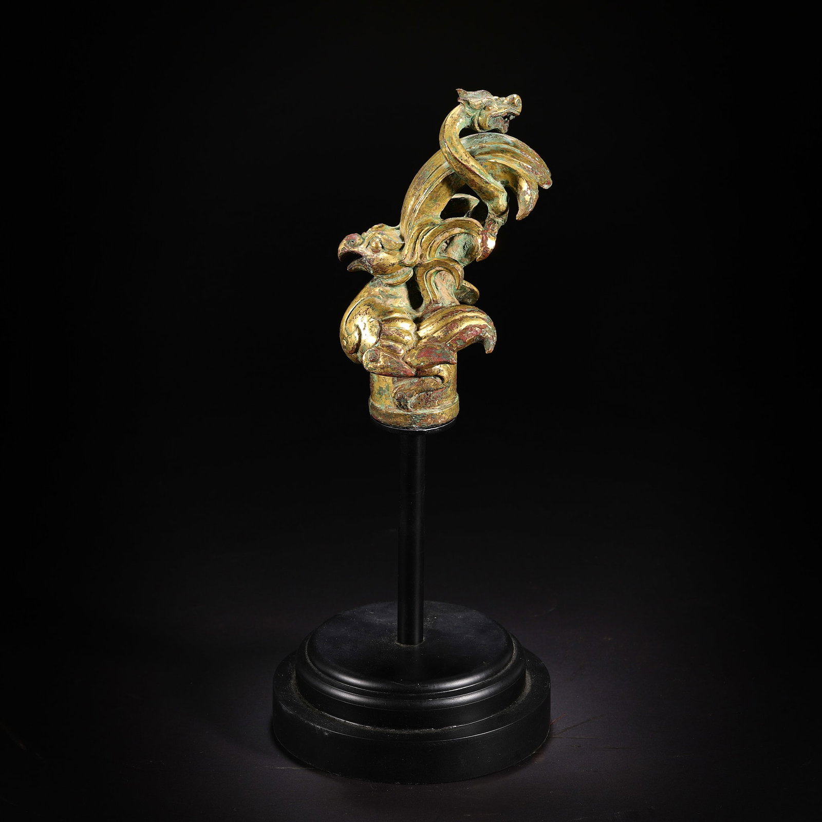 Before the Ming Dynasty, bronze gilt gilt dragon and phoenix stick: H14cm W8cm