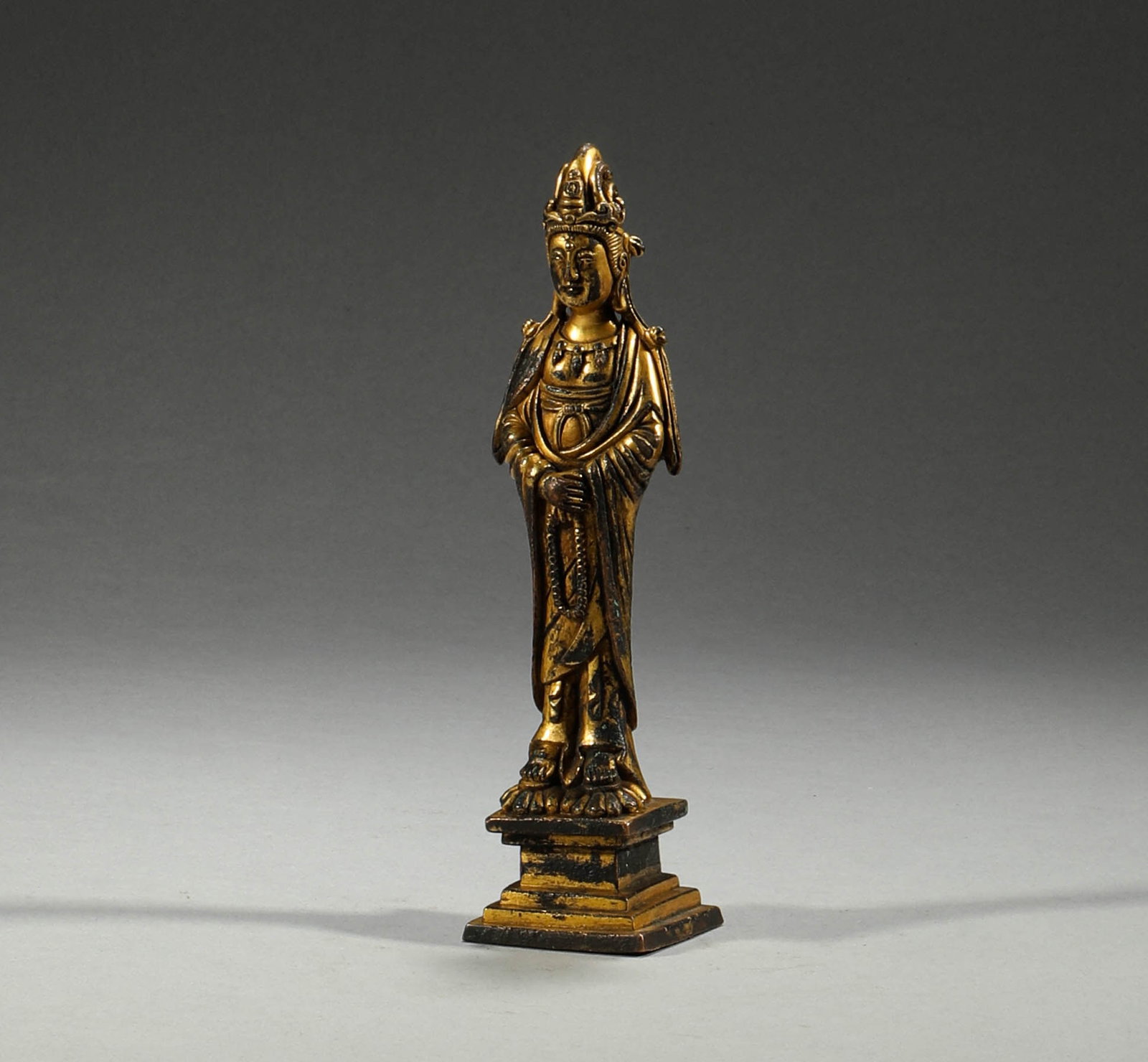 Before the Ming Dynasty, bronze gilt Buddha statues: H:14cm,W:3.5cm,Weight:222g