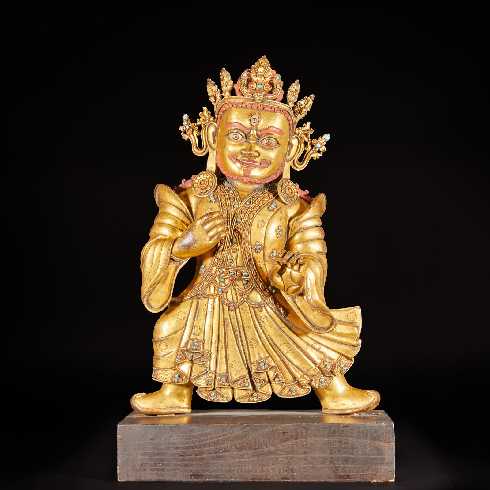The gilded King Kong Hand Bodhisattva of the Ming Dynasty: H:37.5cm W:52.8cm