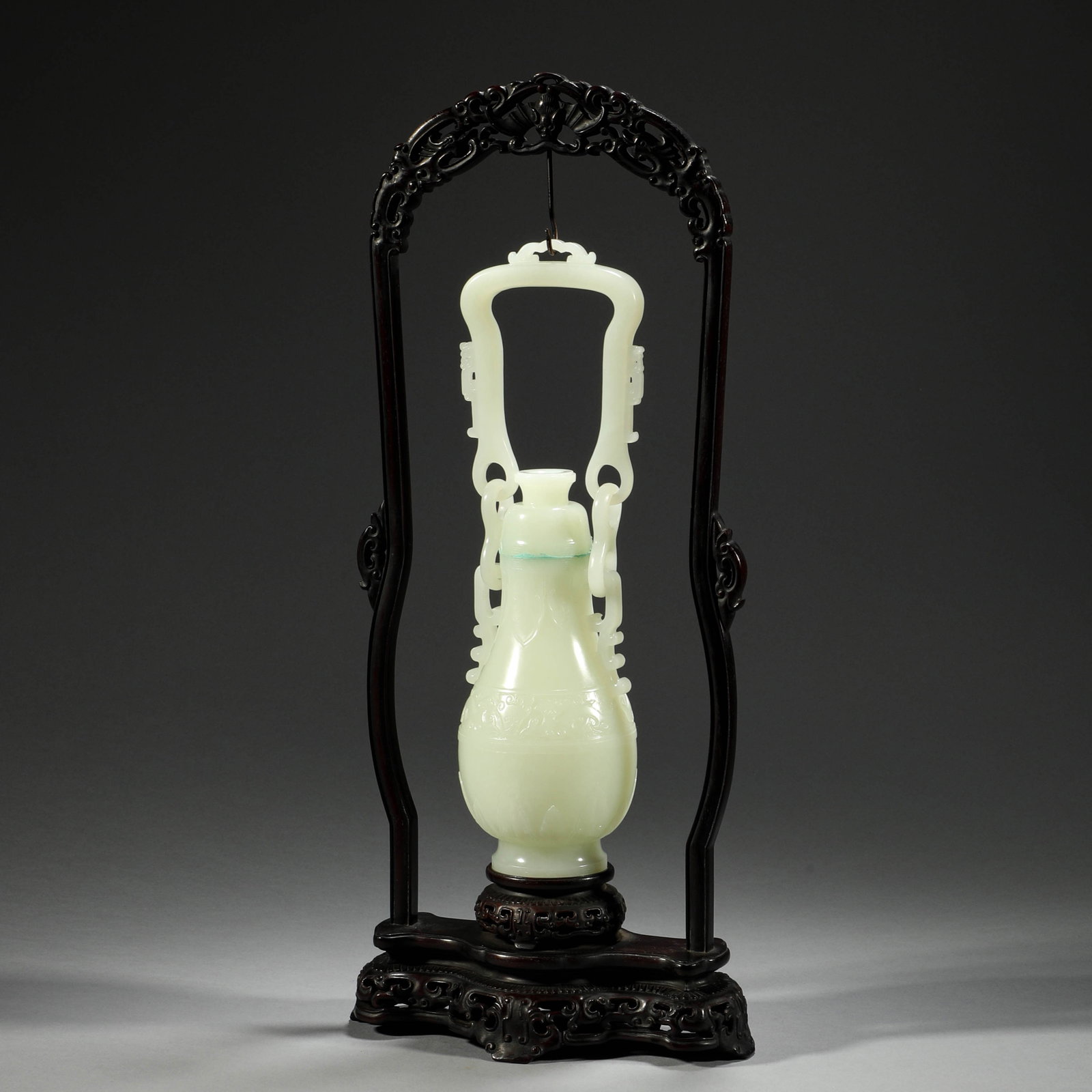 Qing Dynasty, Hetian jade gluttonous pattern chain bottle: H:43cm,W:18cm,Weight:1174.5g