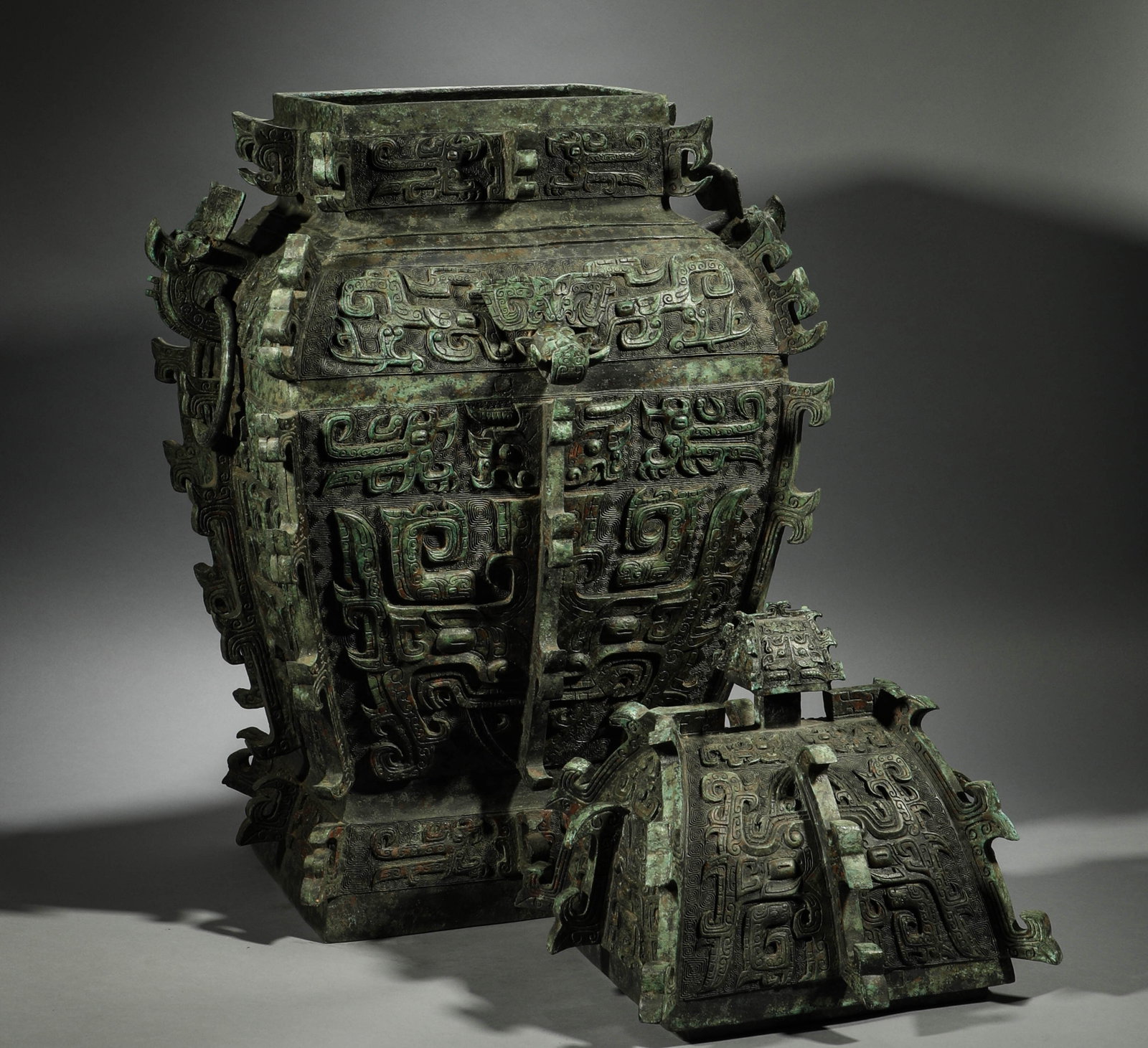 Ming or before, copper gluttonous pattern square ritual - 2