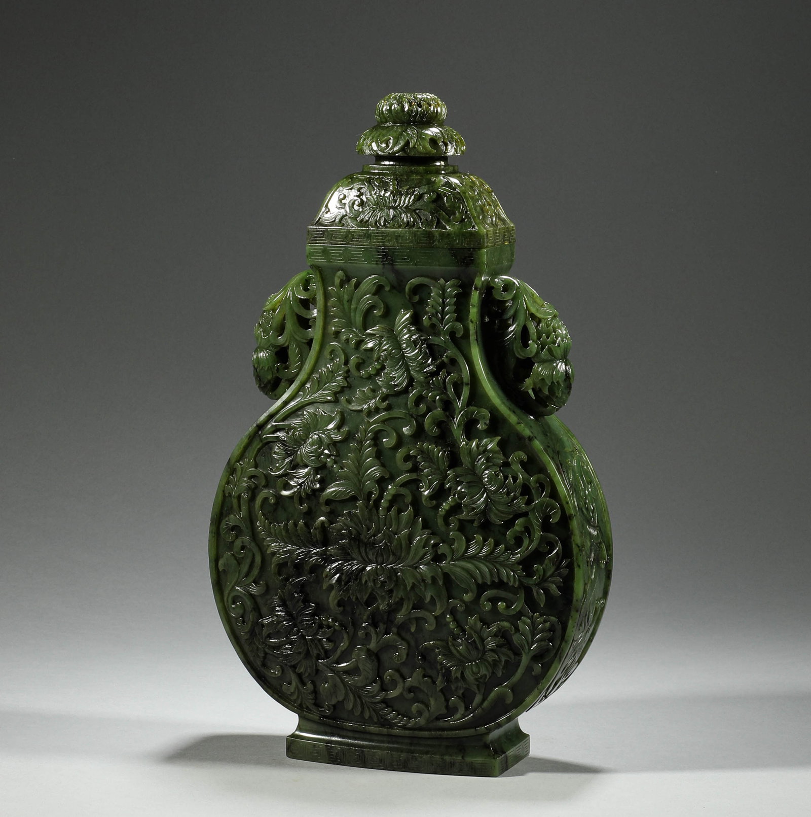 Qing Dynasty, Hetian Jasper Flower Pattern Ear Bottle: H:32cm,W:19cm,Weight:3311.5g