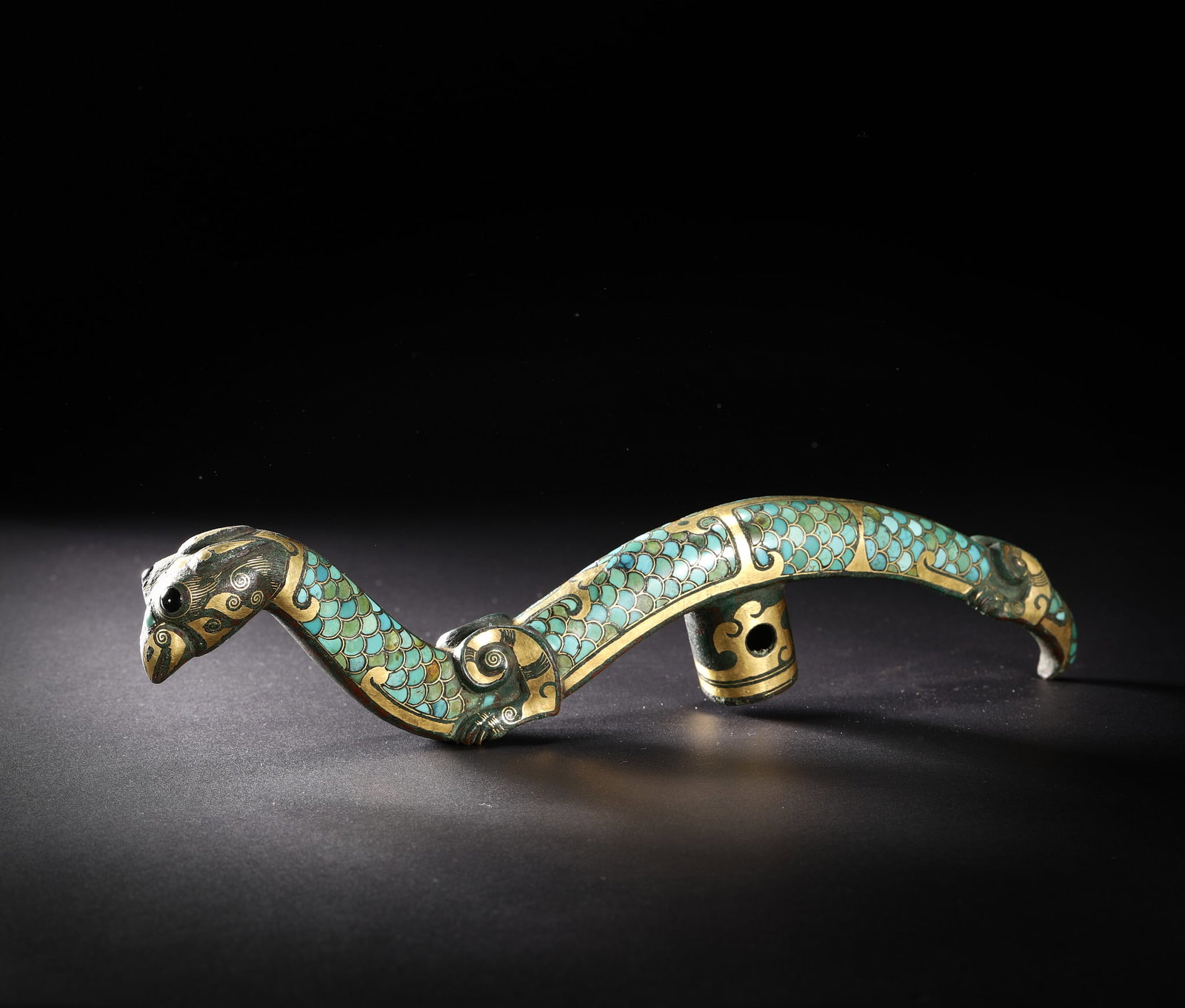 Before the Ming Dynasty, the wrong gold and silver belt hook: H19cm W5cmWeight275g