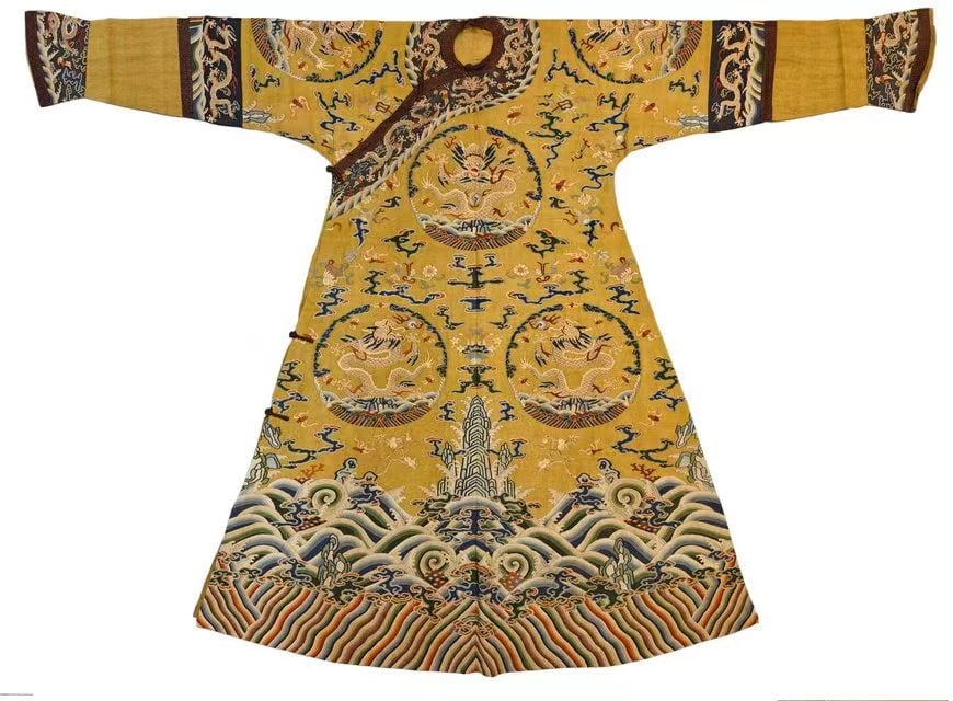 Qing Dynasty, Kesi Dragon Robe (1 of 8)