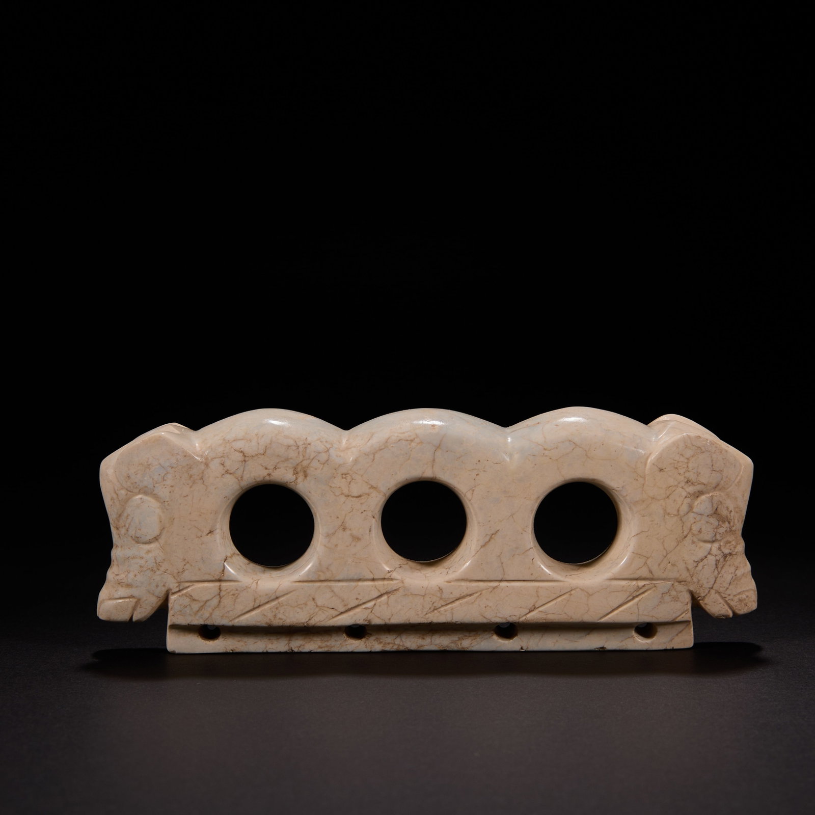 Before the Ming Dynasty Hongshan culture chicken bone white dragon head grip: H 5cm W13 cm Weight195 g
