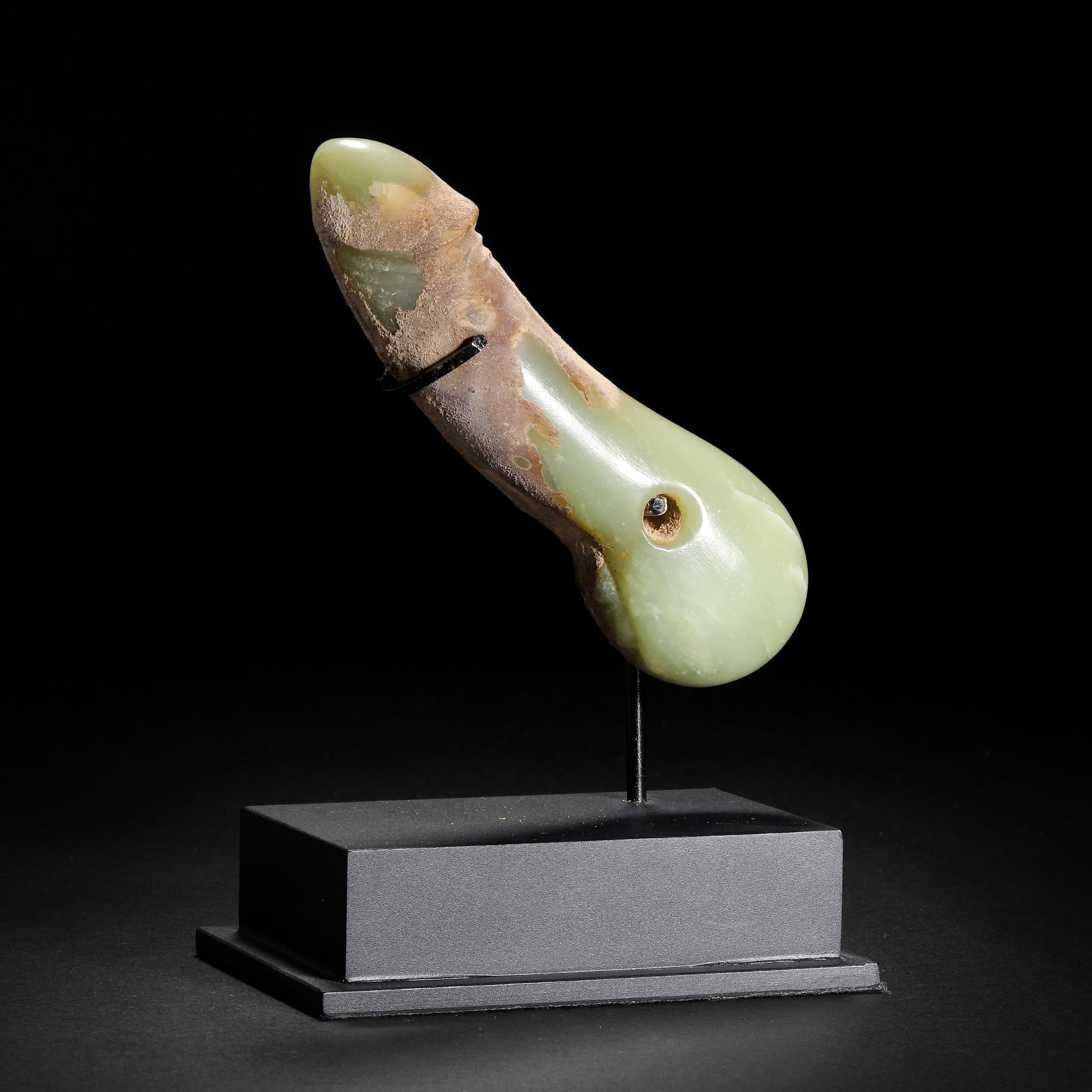Jade-shaped pieces before the Ming Dynasty: H10.5cm W3cm Weight133g