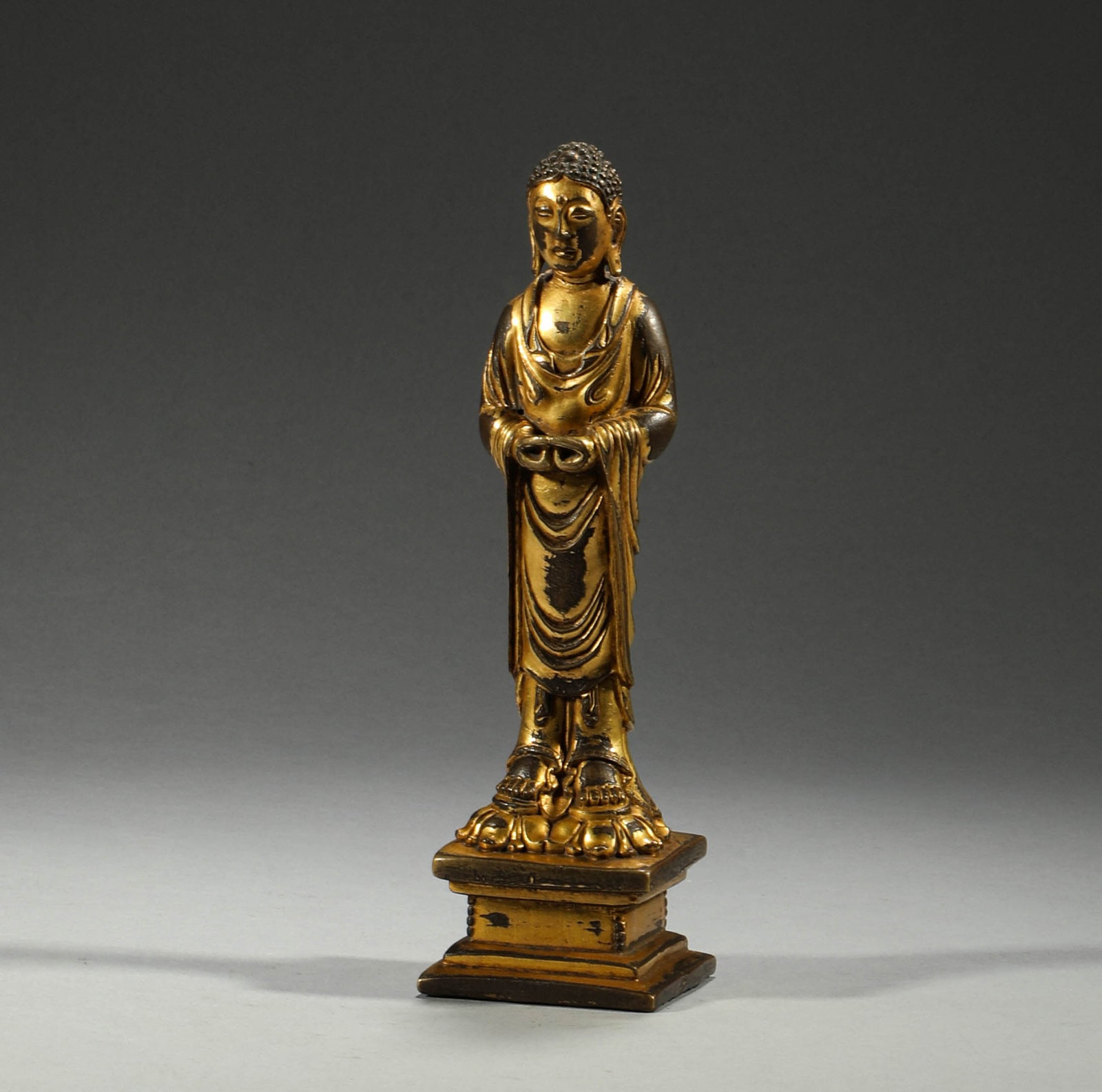 Before the Ming Dynasty, bronze gilt Buddha statues: H:17cm,W:5cm,Weight:475.5g