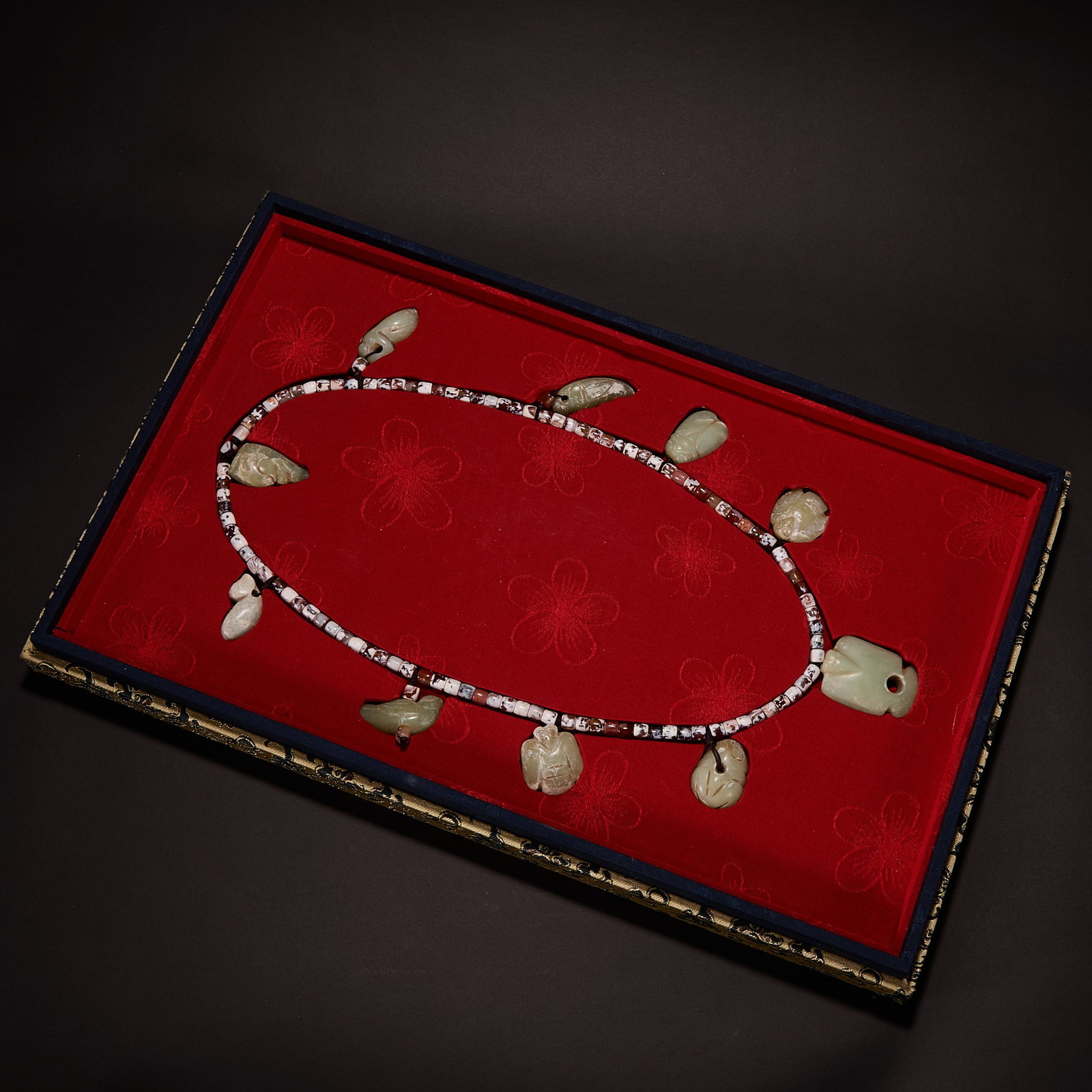 Before the Ming Dynasty Hongshan culture jade bird ornaments (1 of 11)