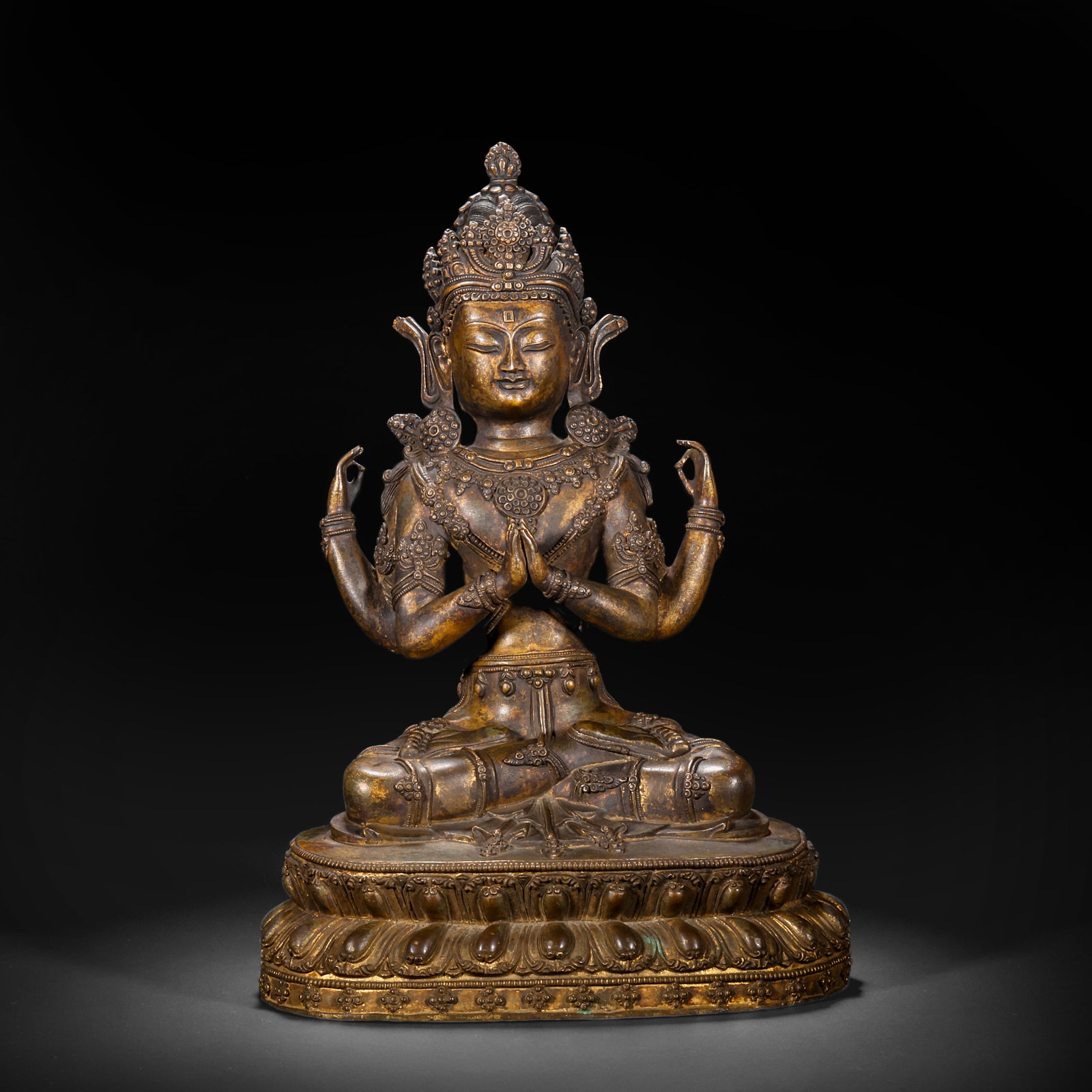 Qing Dynasty bronze gilt 4 arm Guanyin: H 28cm W 18cm