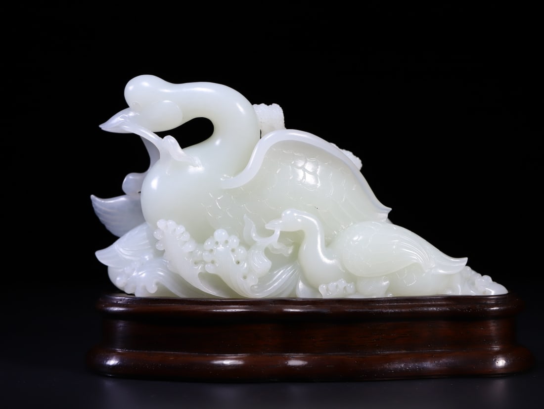 Qing Dynasty Hetian Jade Road Lianke Goose Ornaments: H 6.3cm W16.5 cm Weight758 g
