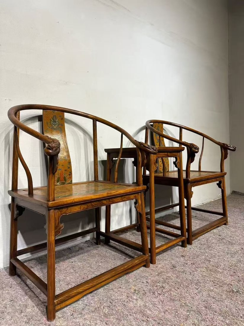 Dragon pattern of Huanghua pear in Qing Dynasty A pair of chairs (1 of 8)
