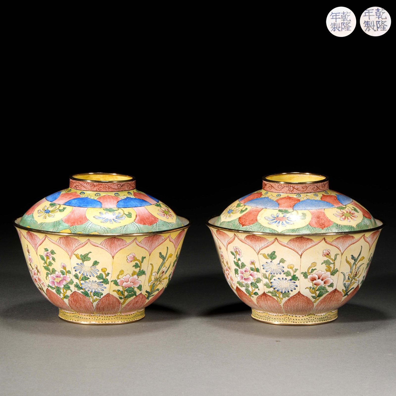 Qing Dynasty painting enamel flower bowl: H9cm W11cm Weight655g
