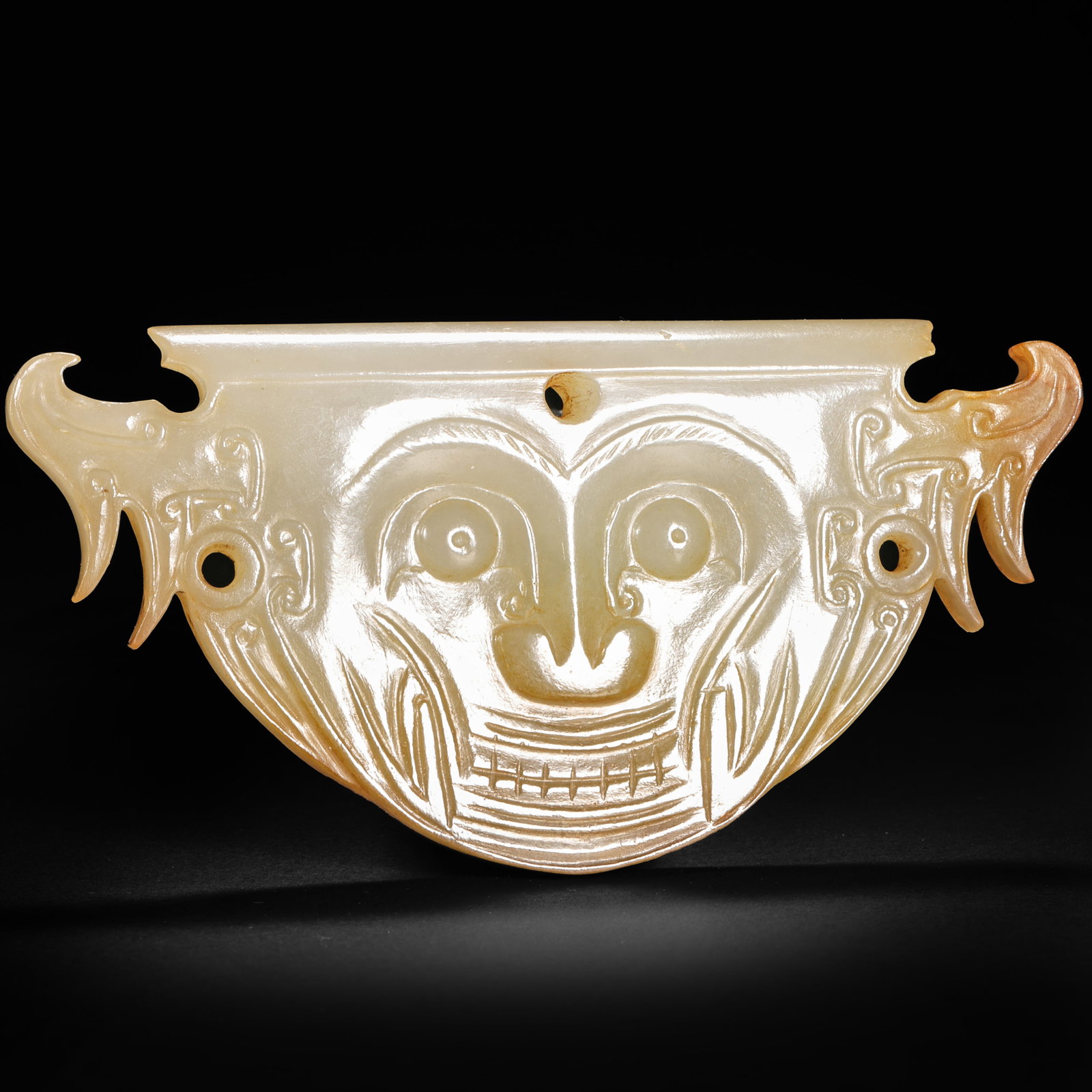 Before the Ming Dynasty, Hetian jade beast face: H5cm W10cm Weight69g