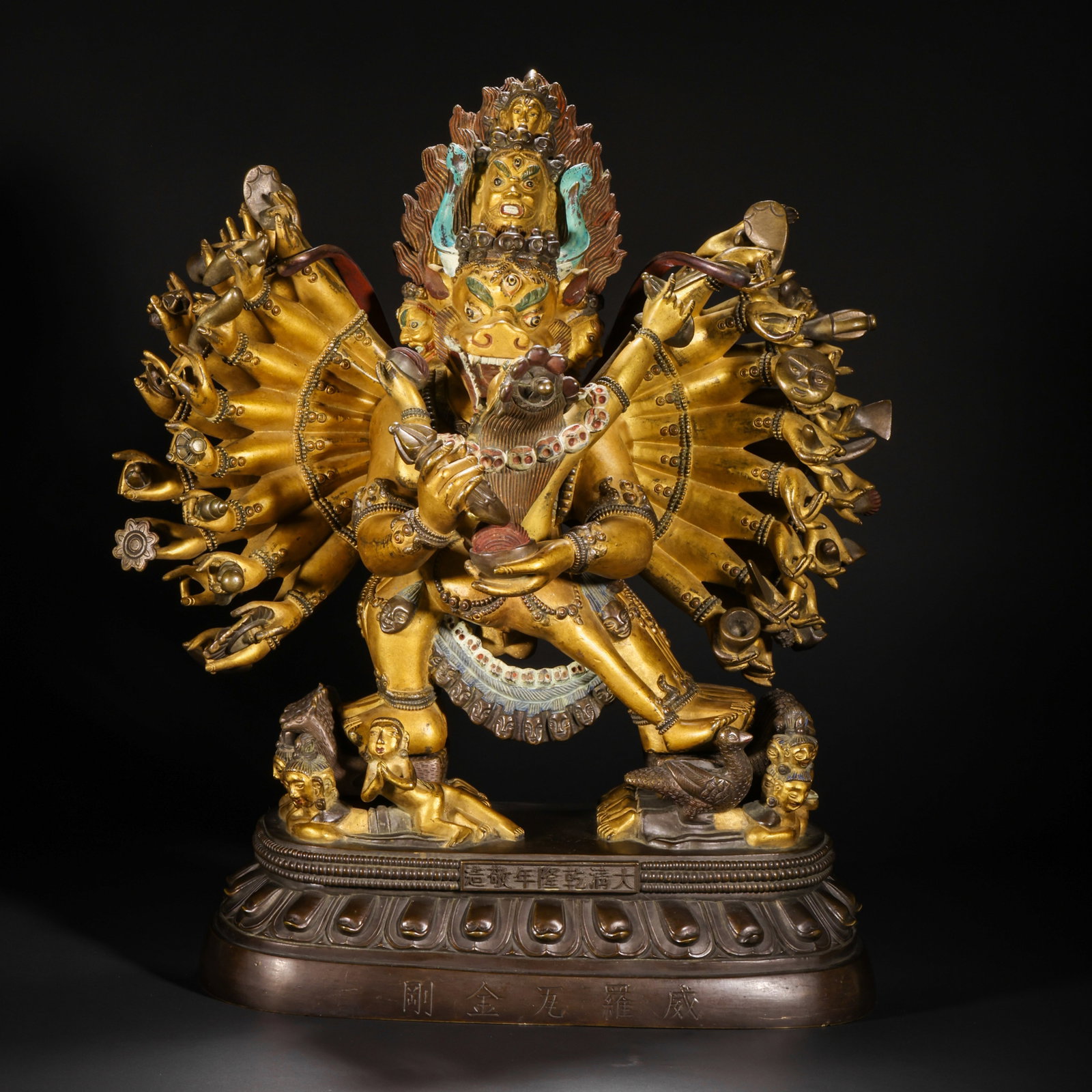 Qing Dynasty Liipin Buddha Lou Weiluo Wei King Kong: H42 cm W30 cm