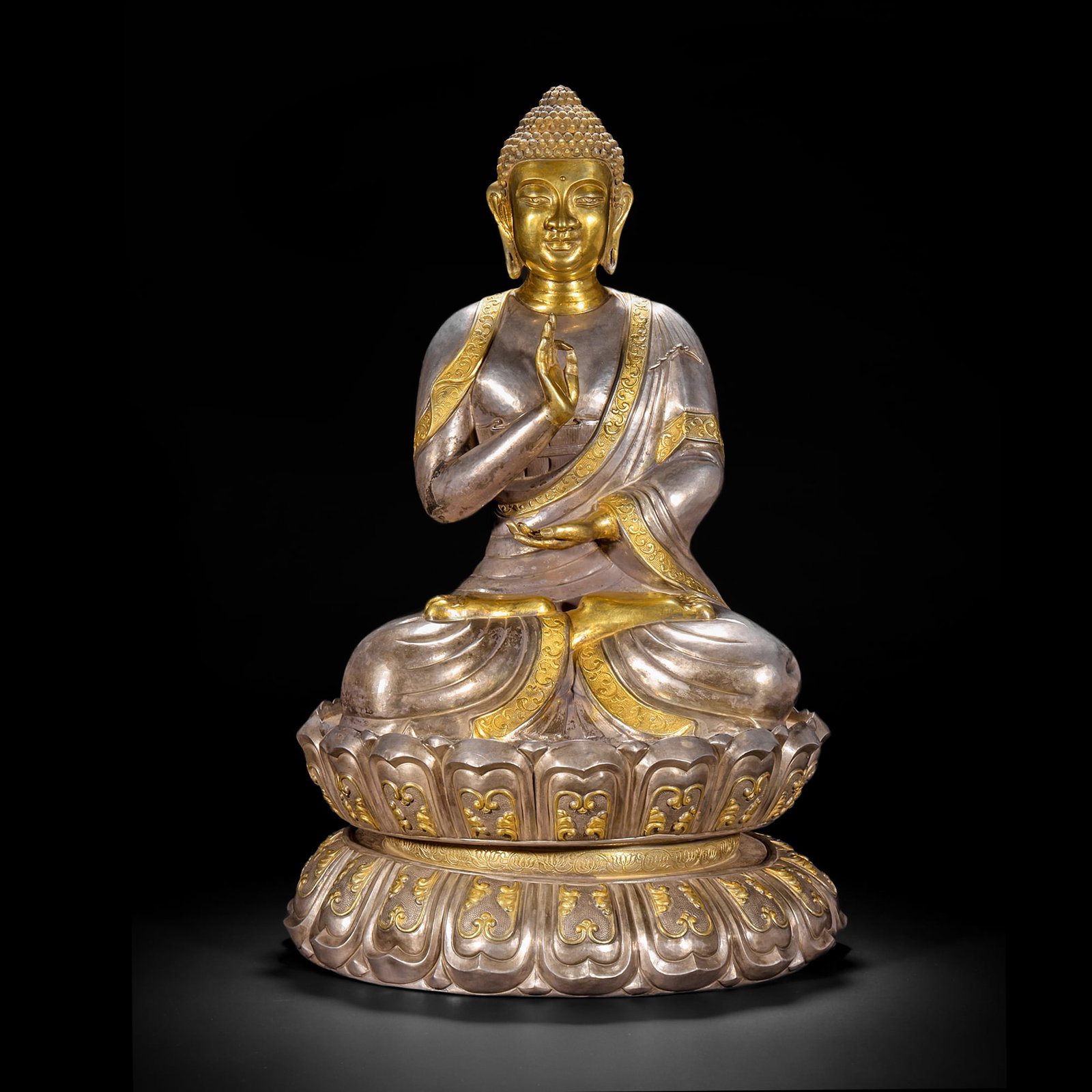 Silver-gilded Buddha Statues of the Tang Dynasty (1 of 16)