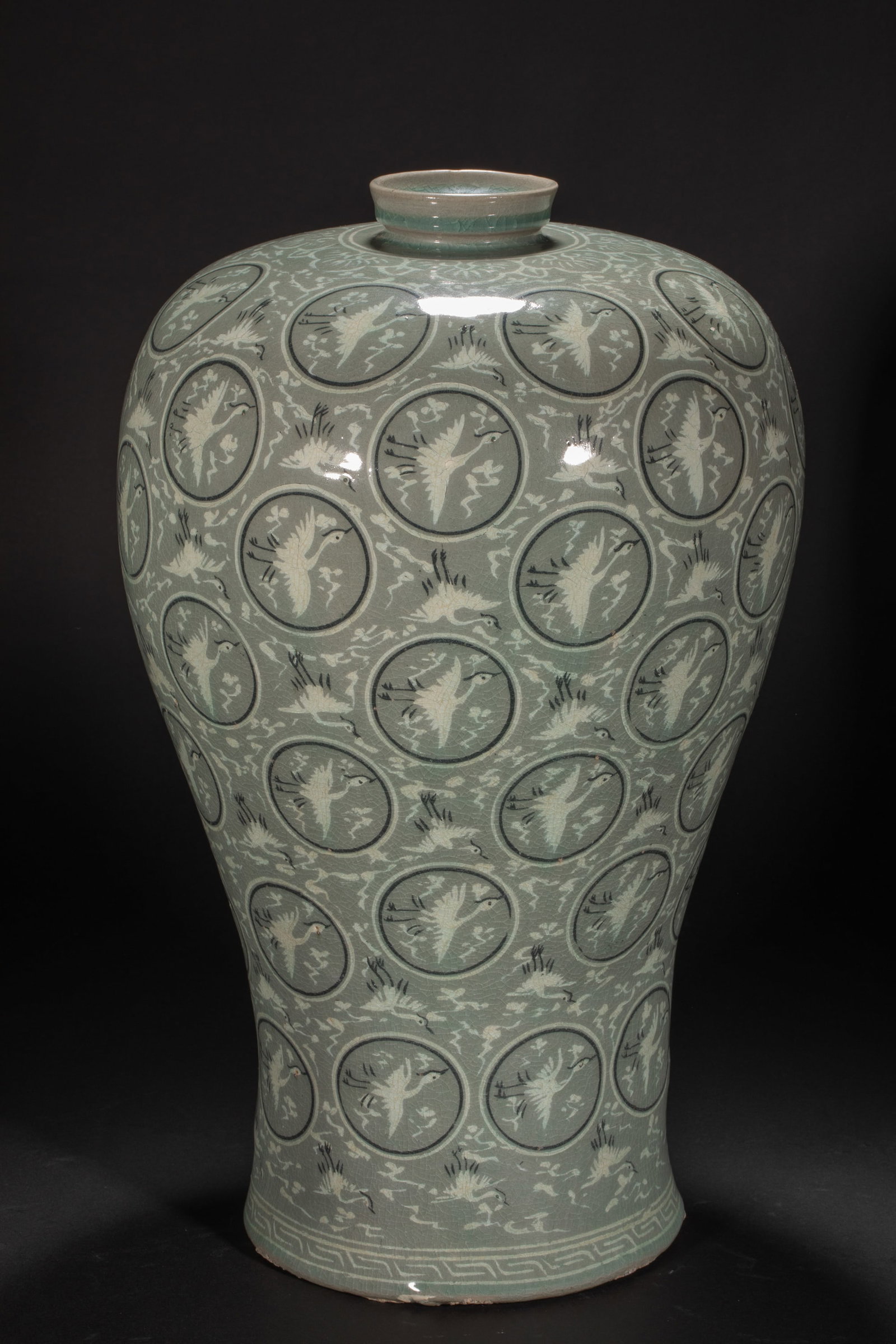 Before the Ming Dynasty, the Koryo porcelain crane pattern plum bottle (1 of 12)