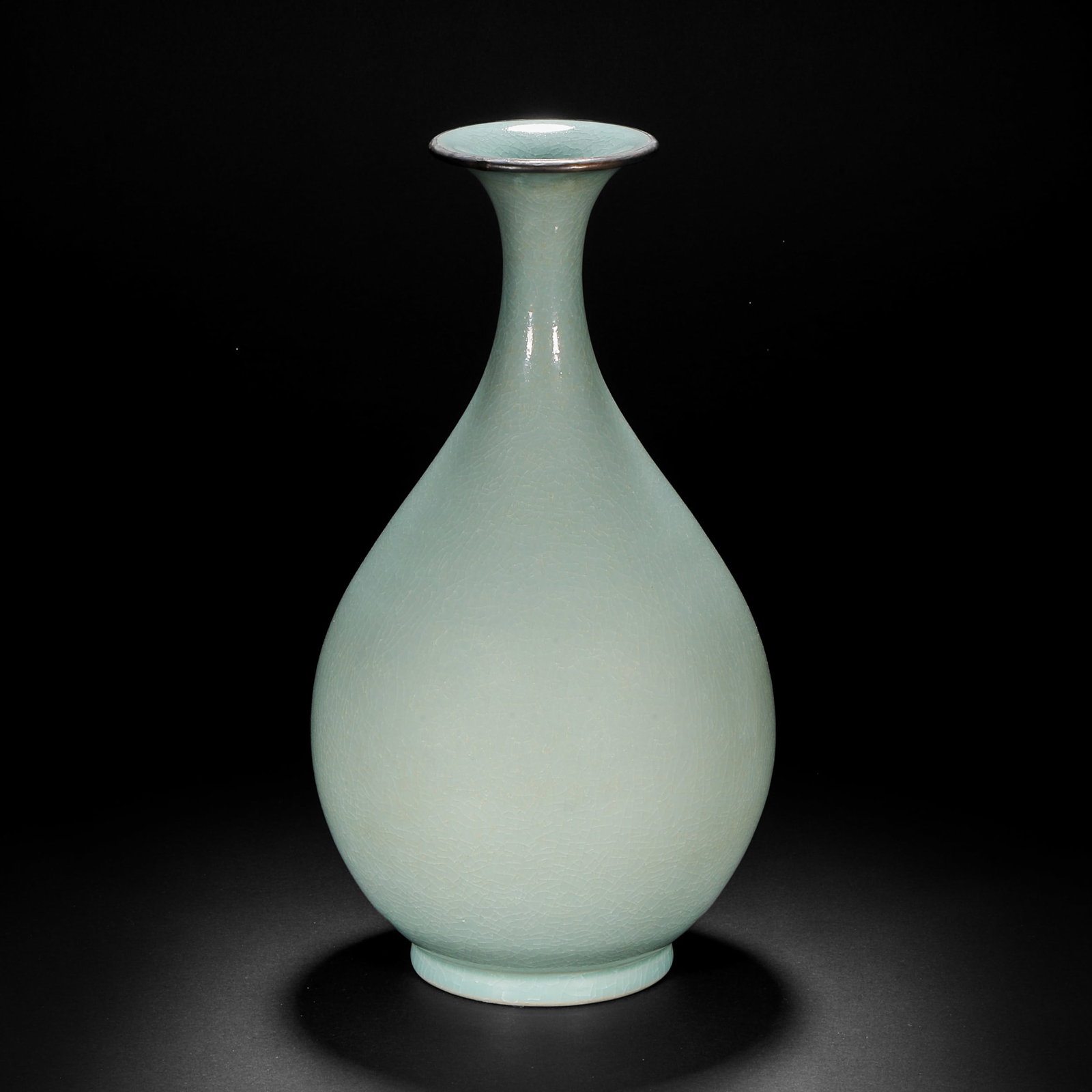 Before the Ming Dynasty Ru Kiln Yuhuchun: H27cm W13cm