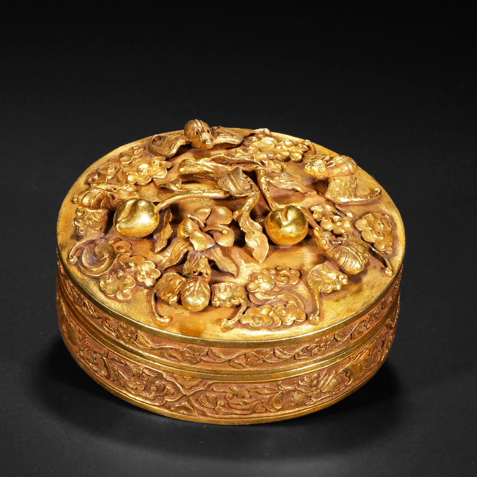 Gold Fushou Powder Box Before Ming Dynasty: H4cm W11cm Wight288g
