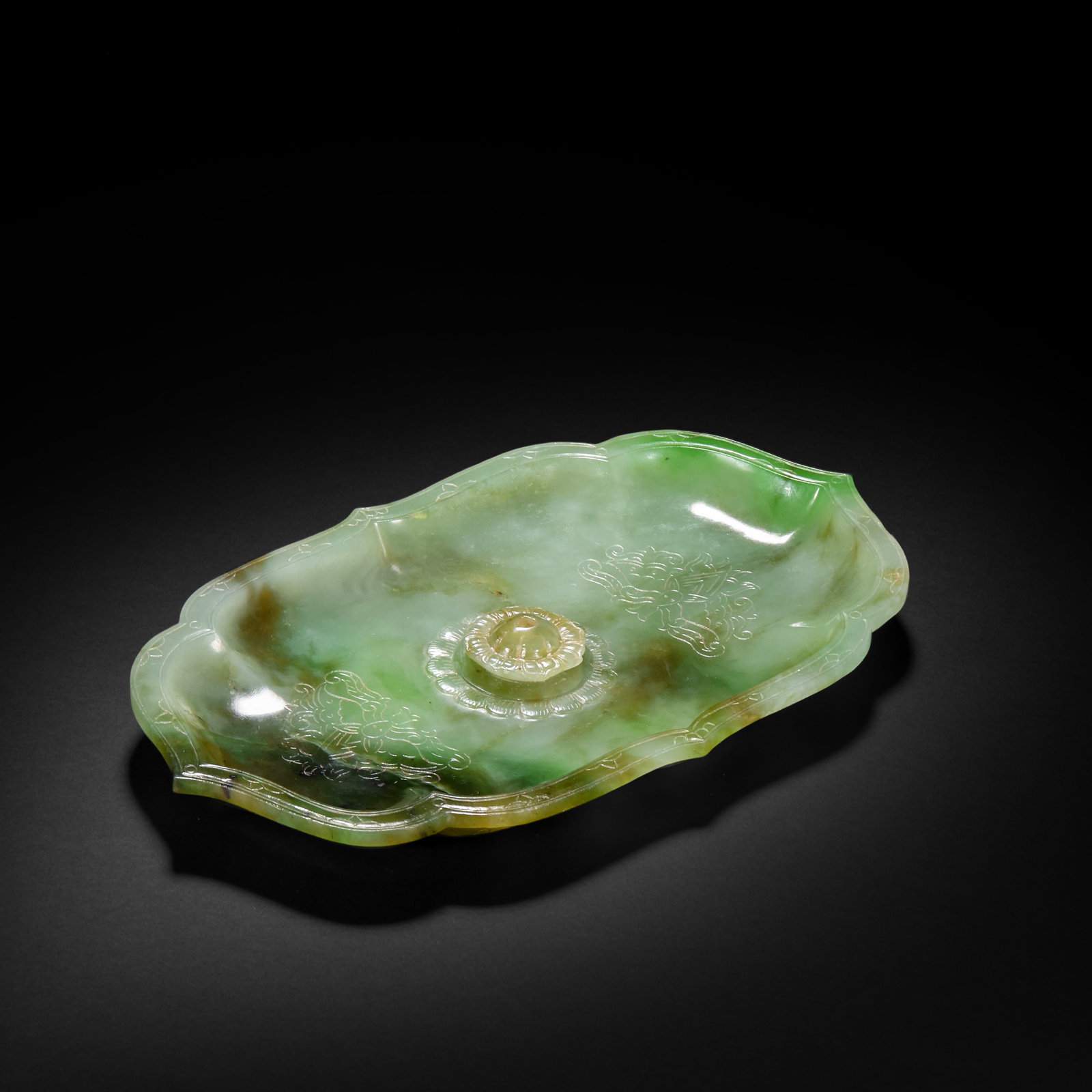 Hetian Jasper in Qing Dynasty: L14 cm W 8cm Weight 133g