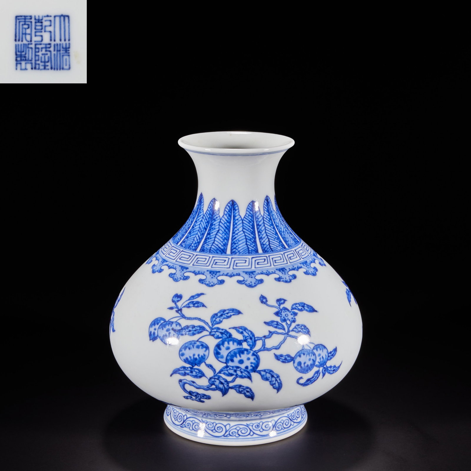 Qing Dynasty, three flowers 3 fruit jade pot spring bottle (1 of 8)