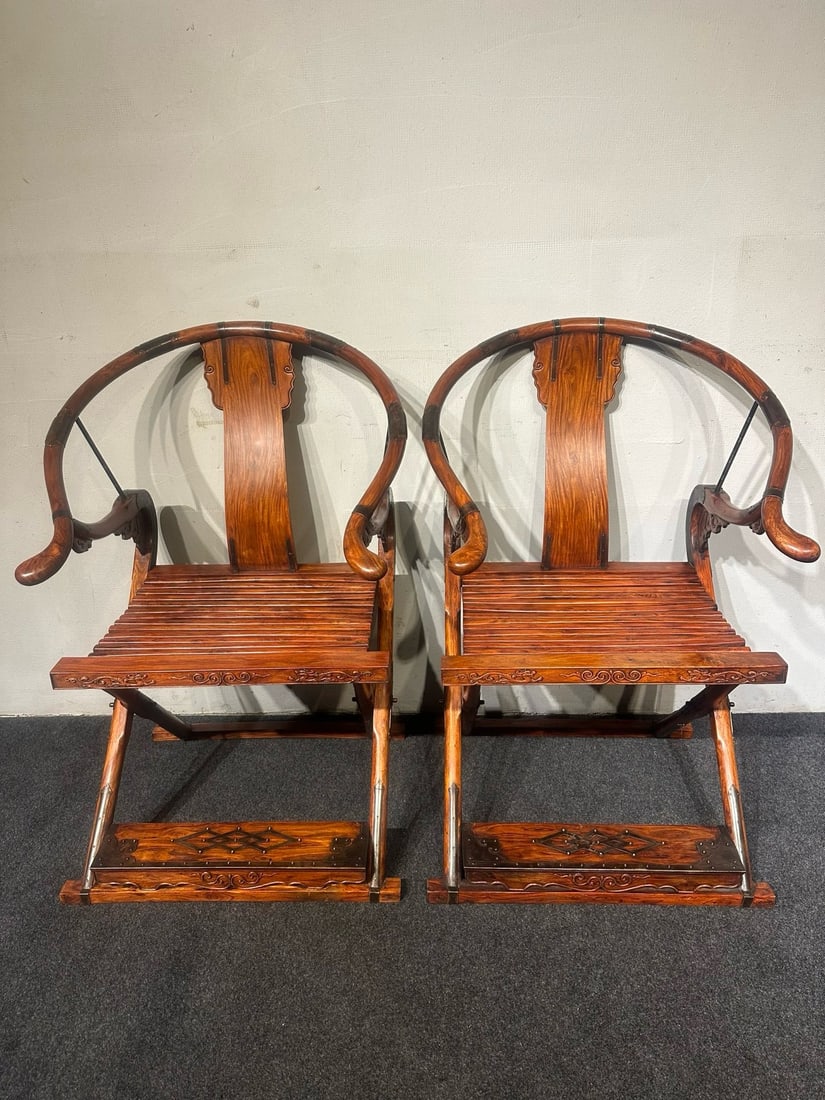 Huanghua pear top chair in Qing Dynasty (1 of 9)