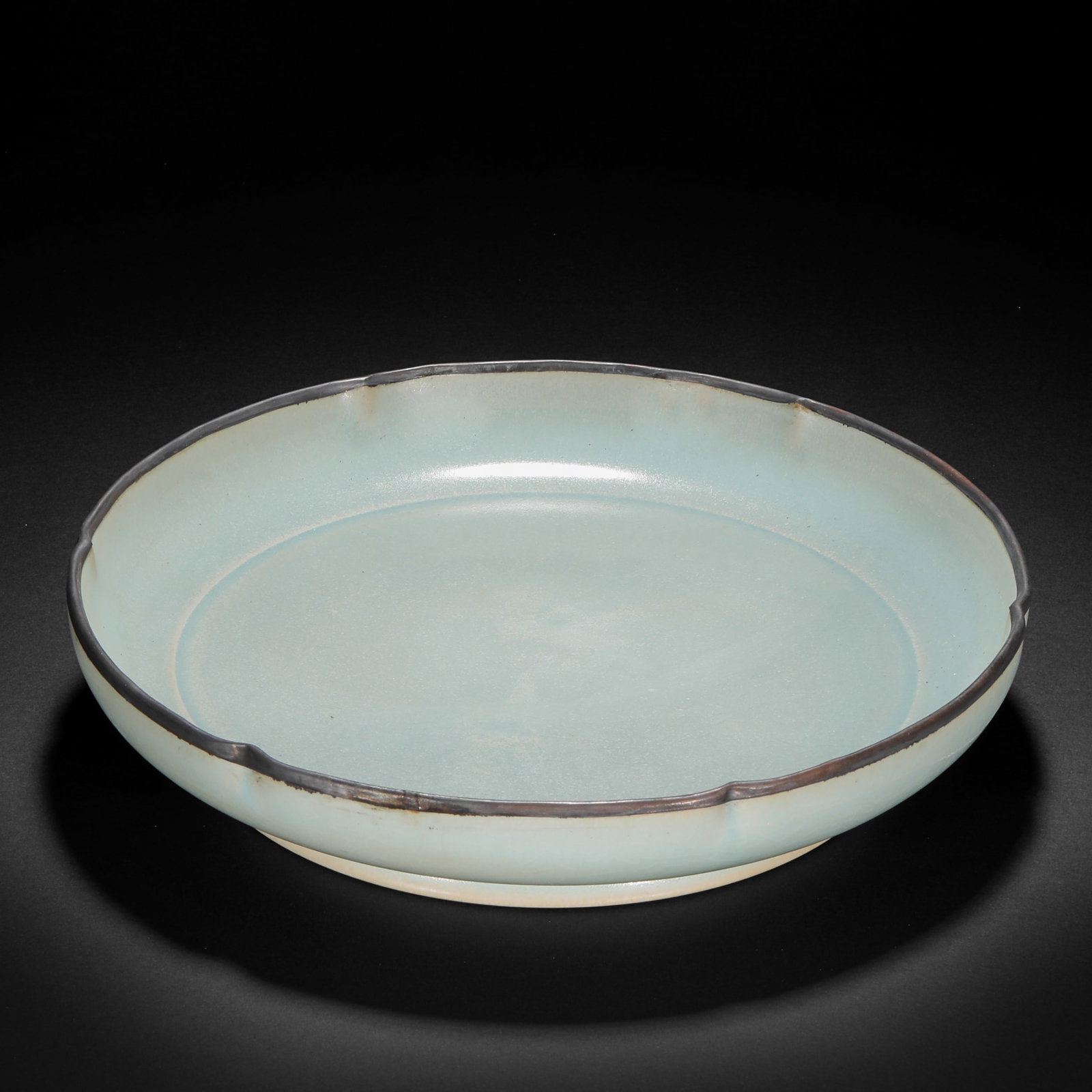 Before the Ming Dynasty Ru Kiln Folding Plate: H4cm W20cm