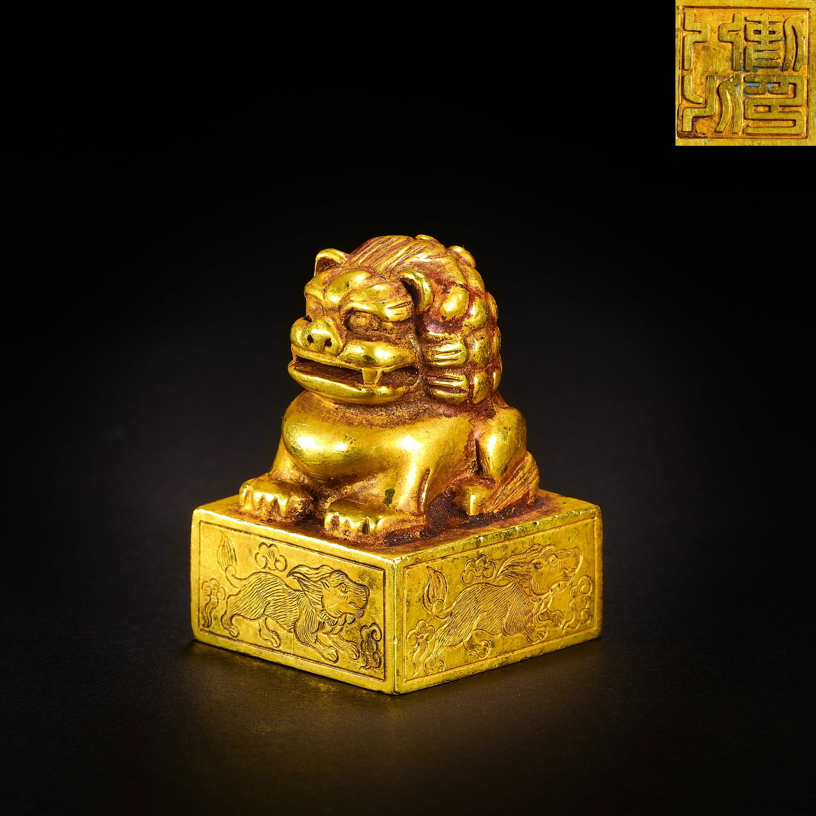 Before the Ming Dynasty, the gold lion button seal: H4cm W2.5cm Weight176g
