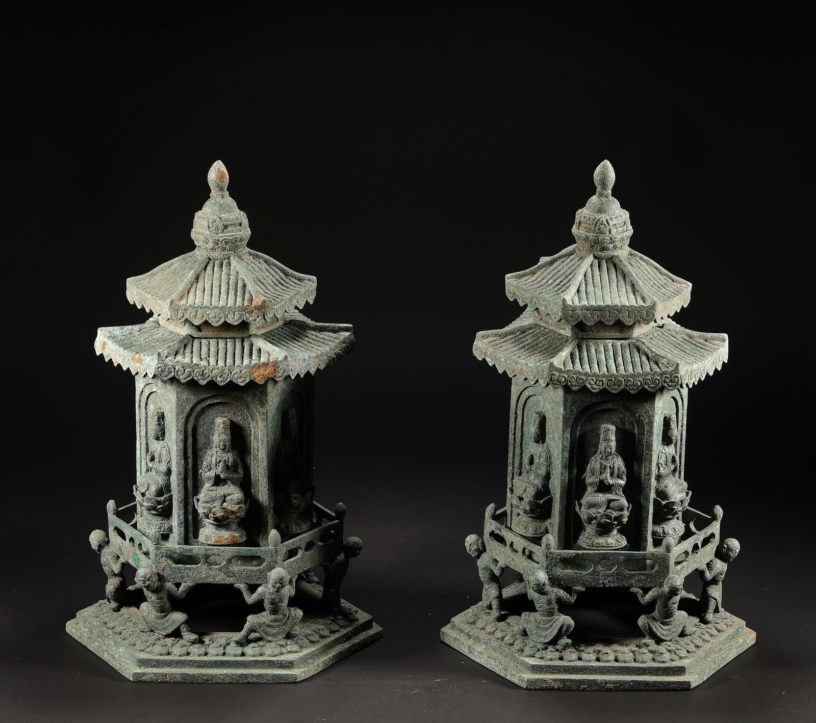 Bronze pagodas before the Ming Dynasty: H33cm W18cm