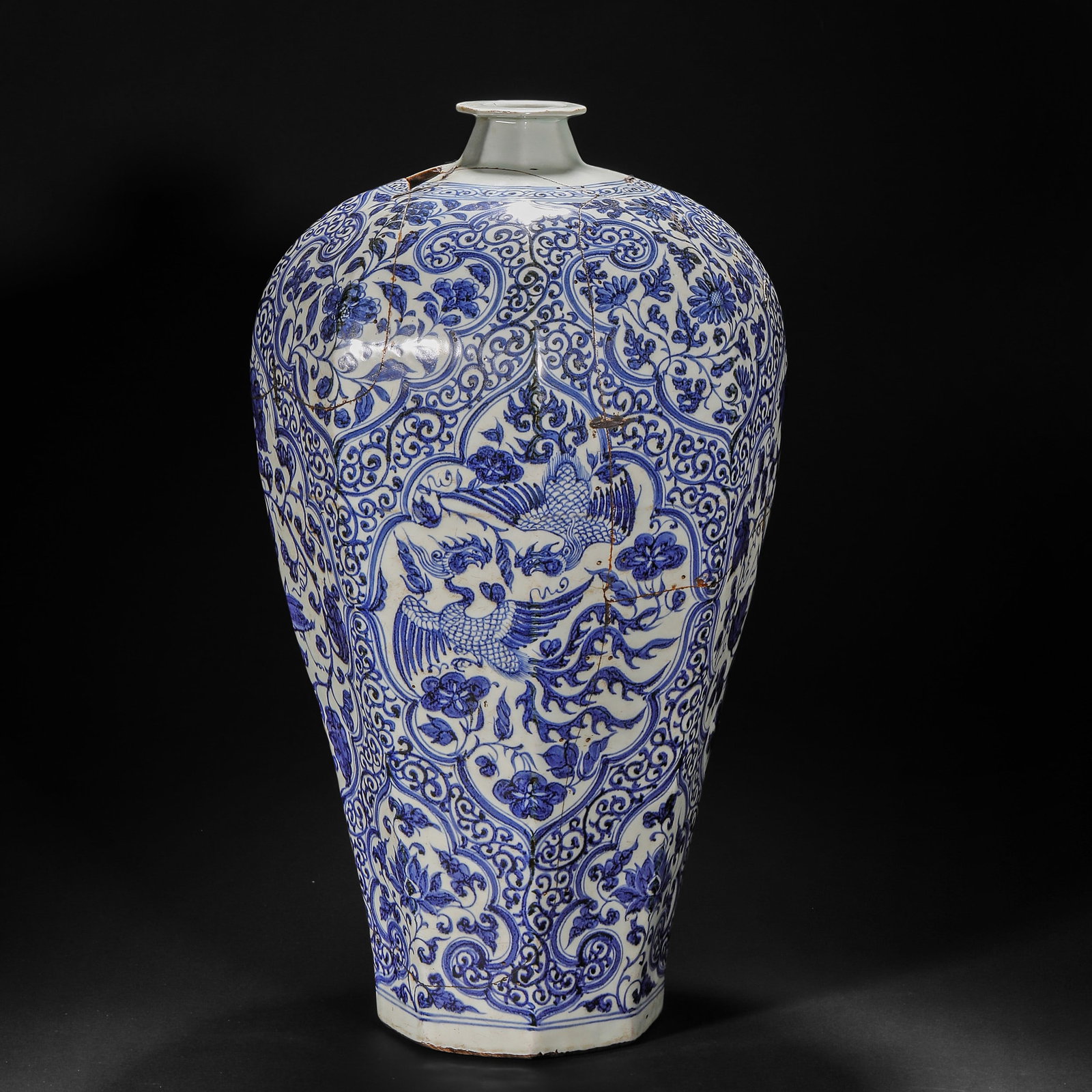 Ming Dynasty Blue and Flower Wrapping Branchia and Phoenix Plum Bottle: H46cm W24cm