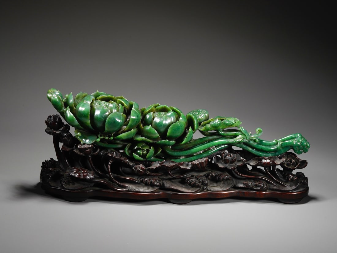 Hetian Jasper Lotus Ruyi in Qing Dynasty (1 of 9)