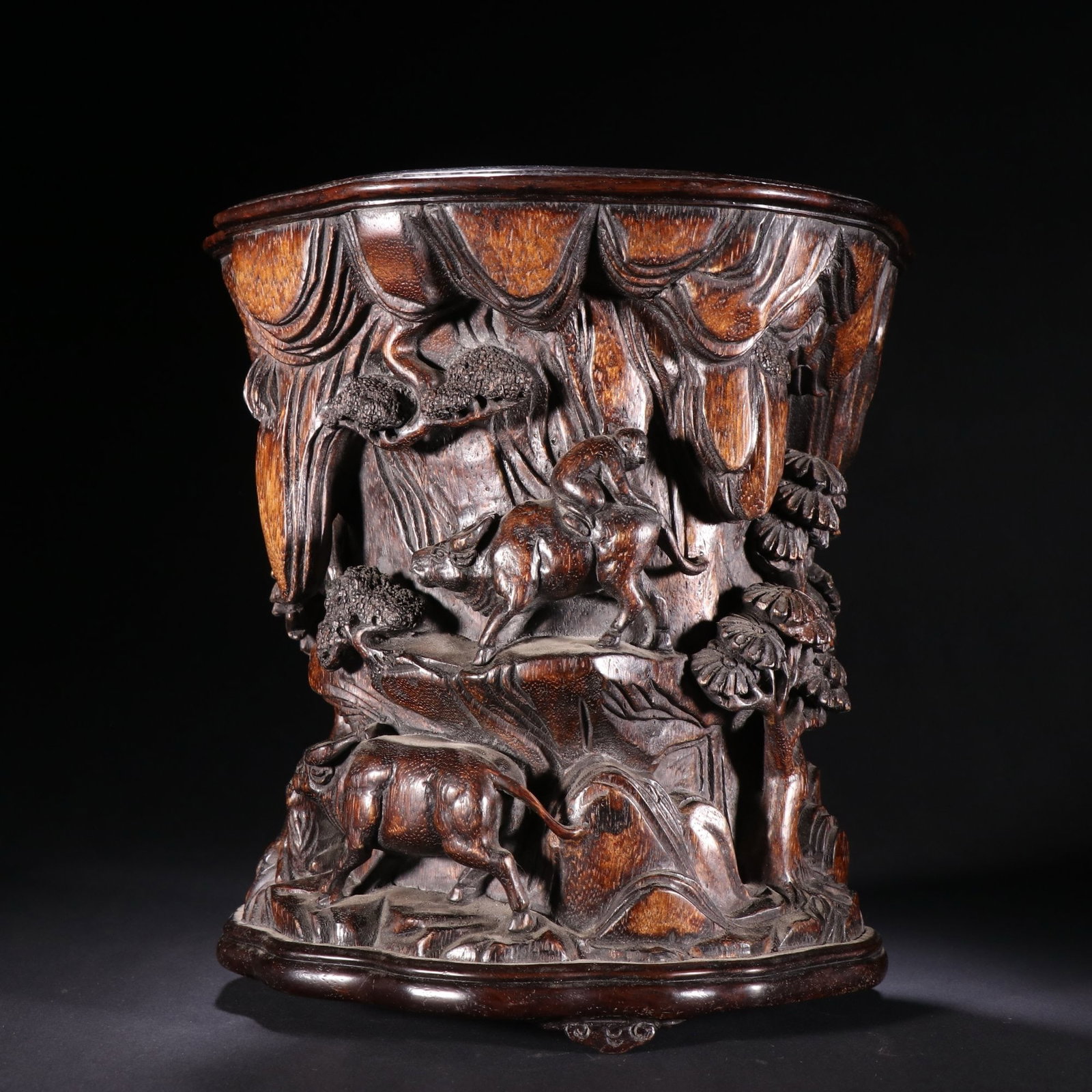 Qing Dynasty Ailwood High Relief Boy Cattle Pen: H22.5 cm W 20.5cm Wight1280 g
